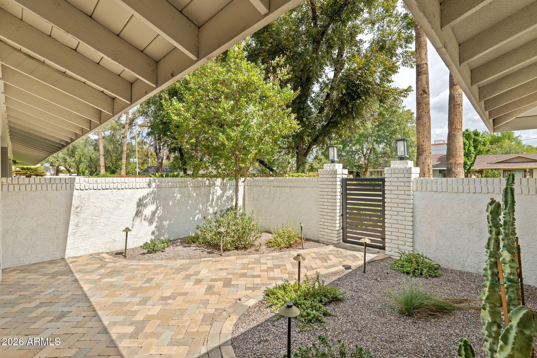 319 W OCOTILLO Road
