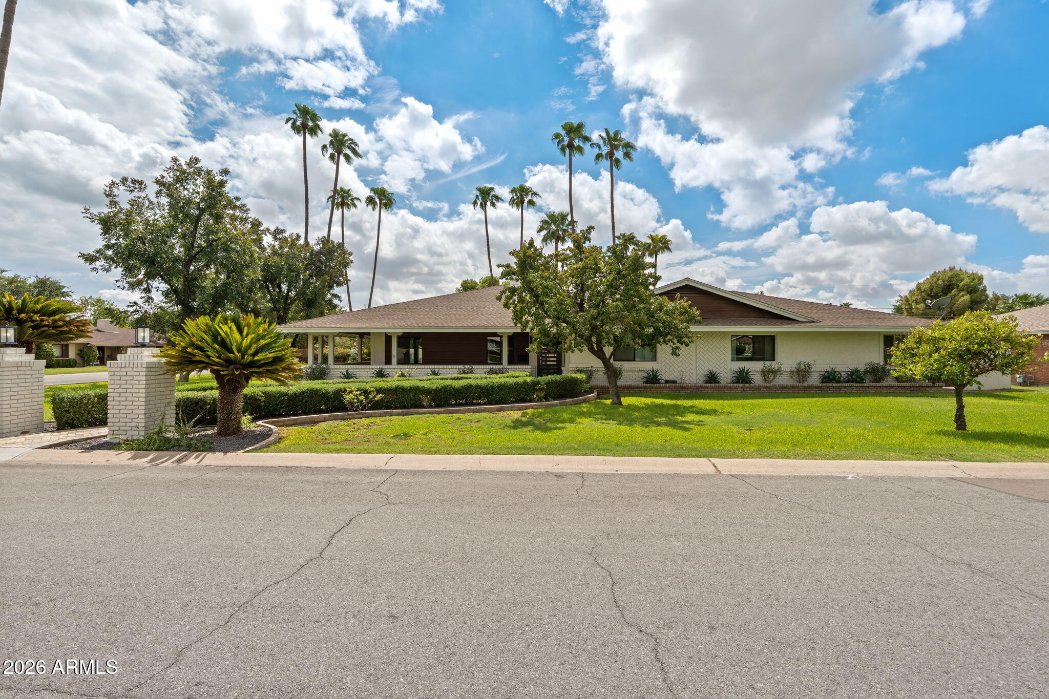 319 W OCOTILLO Road