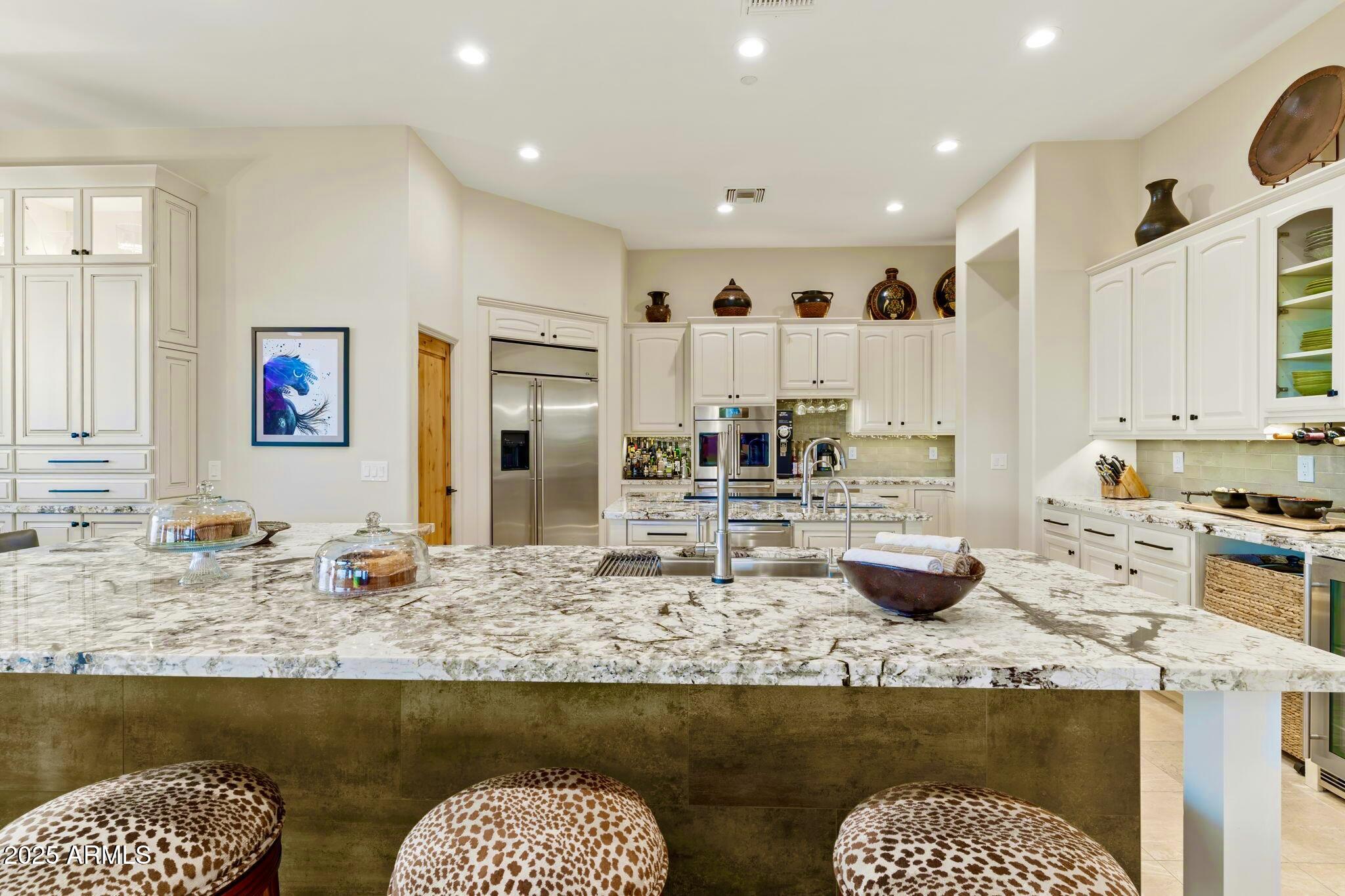 Fountain Hills, Arizona 85268, United States, 5 Bedrooms Bedrooms, ,4 BathroomsBathrooms,Residential,Active,98543