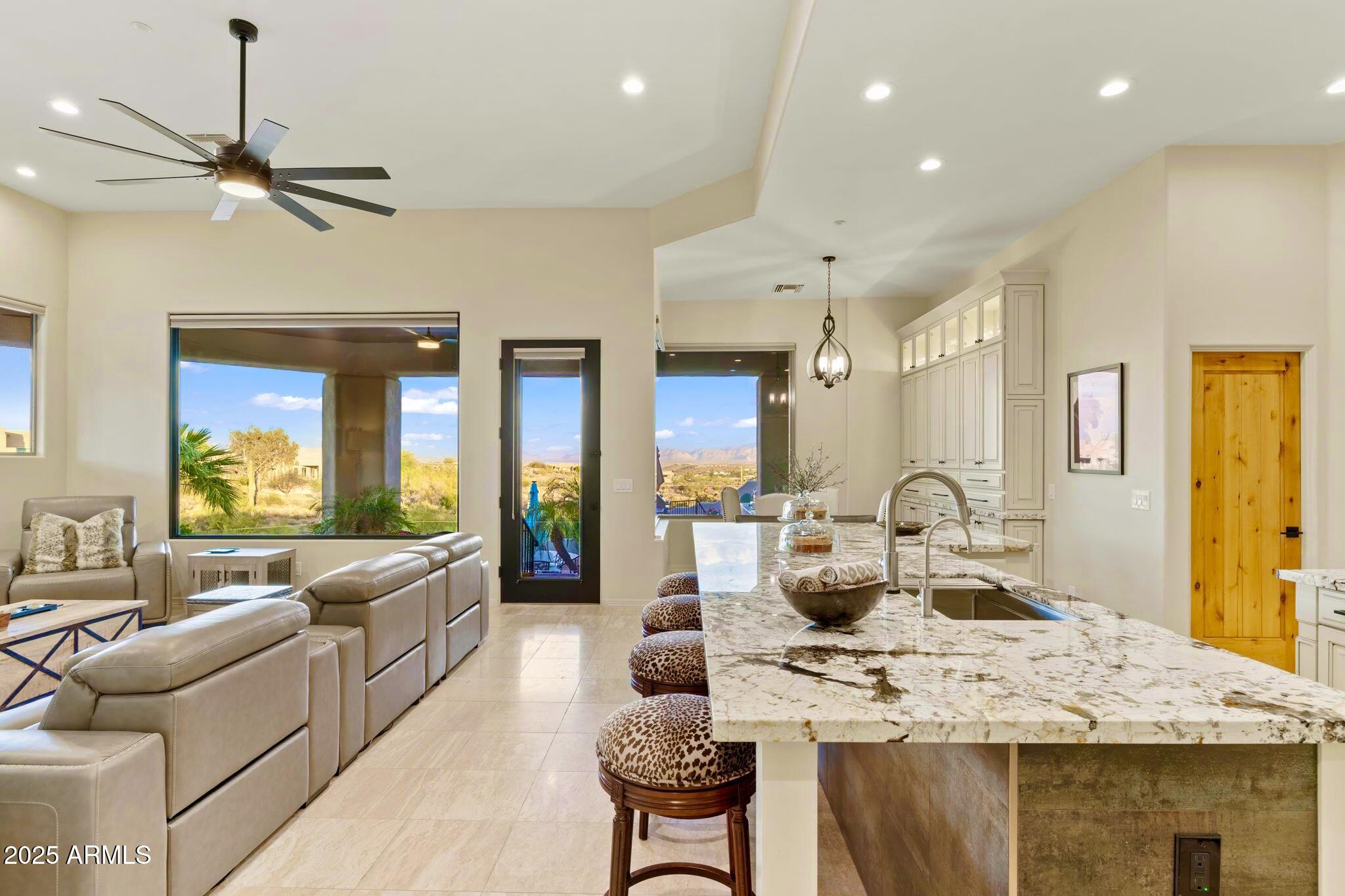 Fountain Hills, Arizona 85268, United States, 5 Bedrooms Bedrooms, ,4 BathroomsBathrooms,Residential,Active,98543