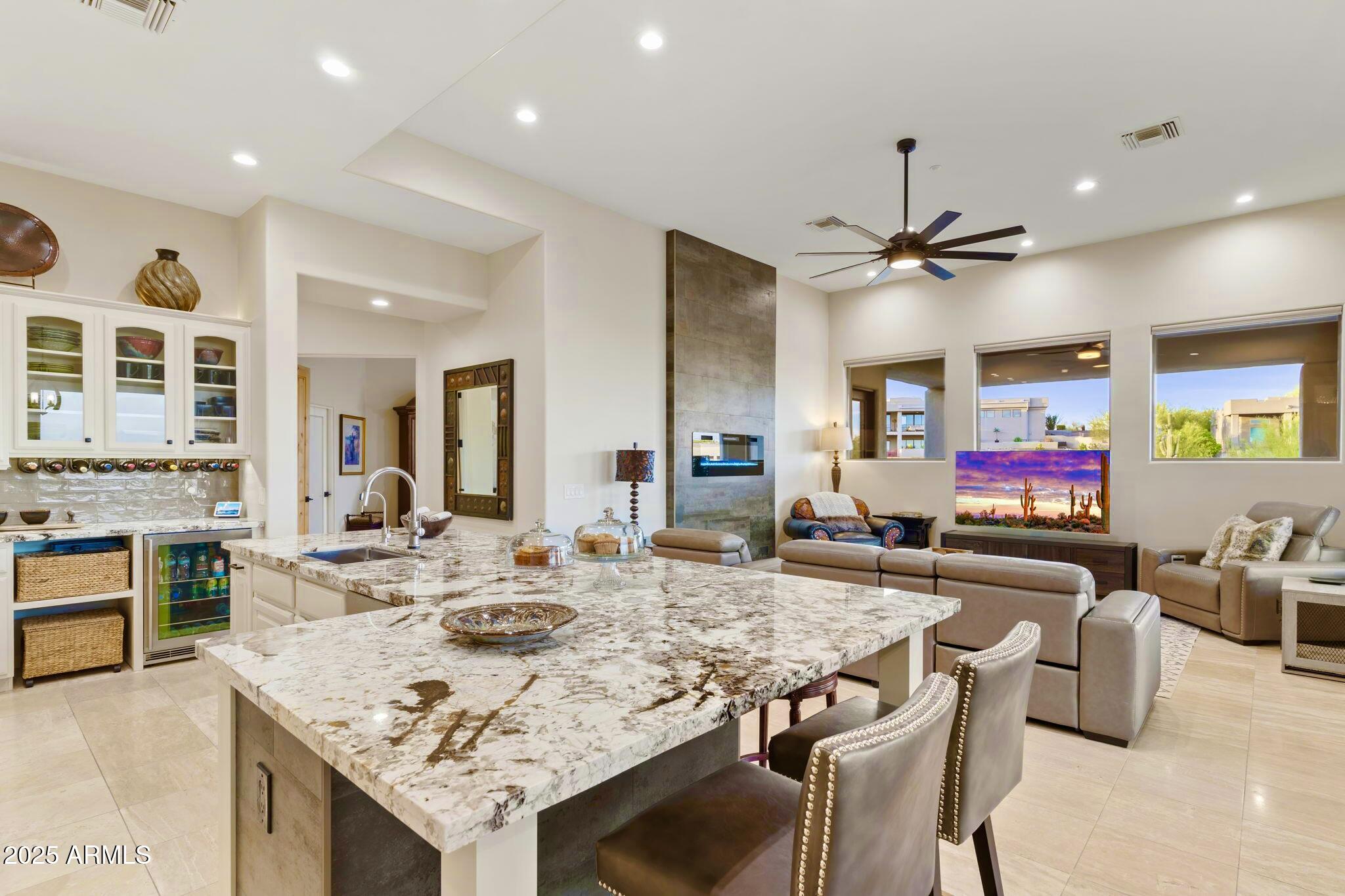 Fountain Hills, Arizona 85268, United States, 5 Bedrooms Bedrooms, ,4 BathroomsBathrooms,Residential,Active,98543