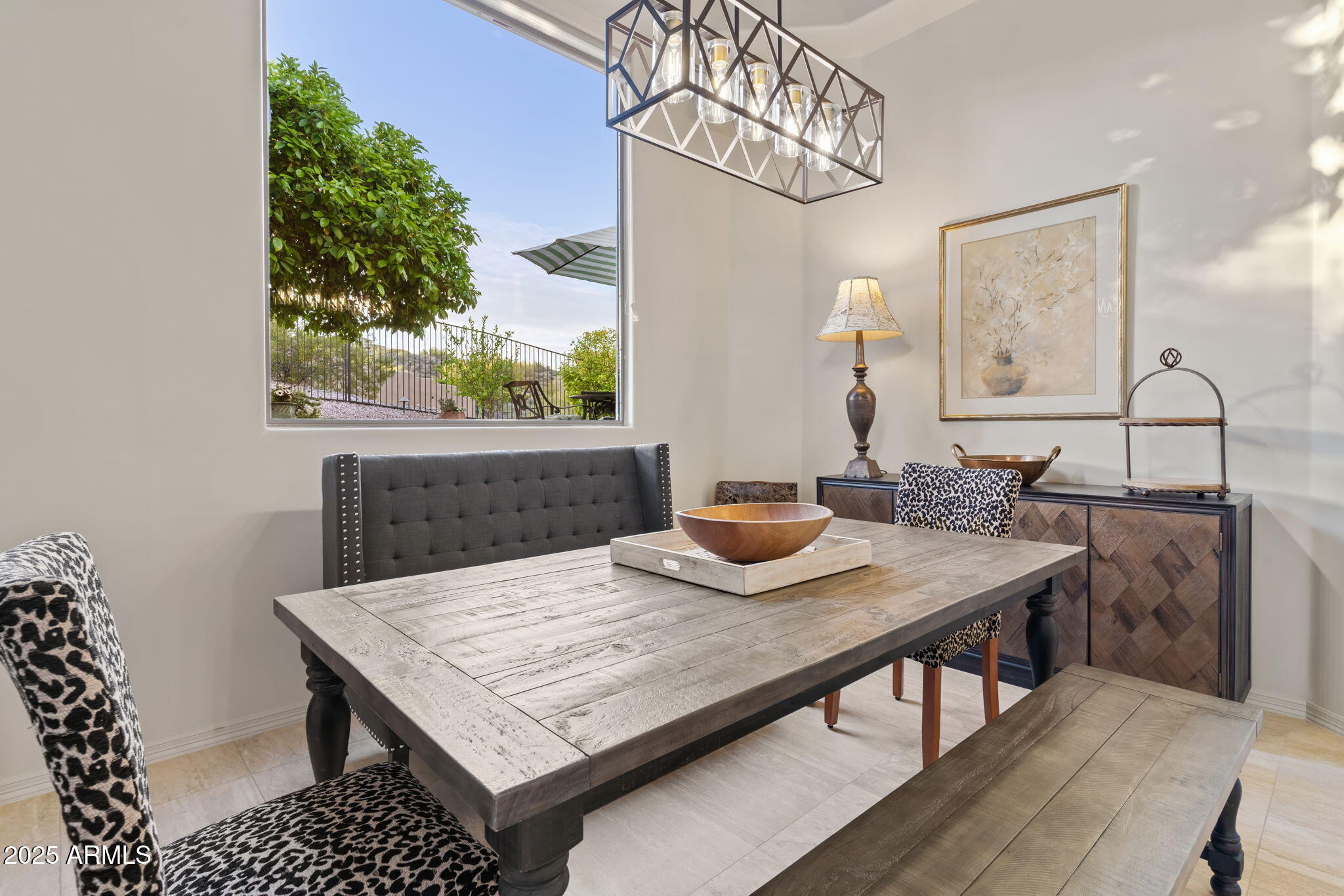 Fountain Hills, Arizona 85268, United States, 5 Bedrooms Bedrooms, ,4 BathroomsBathrooms,Residential,Active,98543