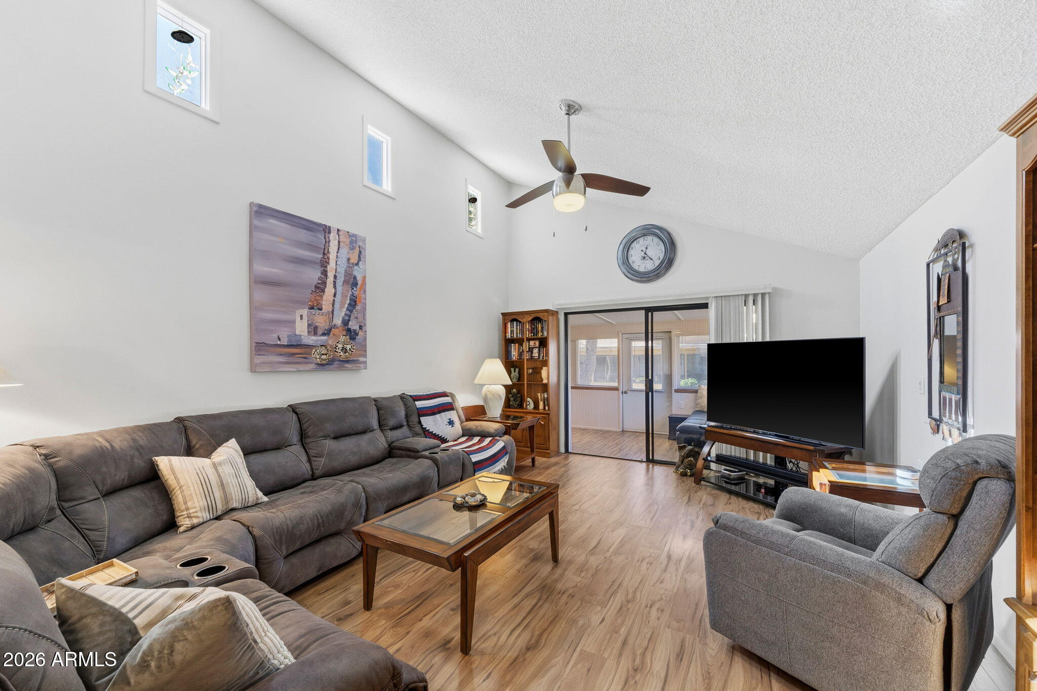 220 LEISURE WORLD --