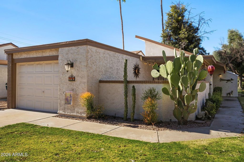Photo of 220 Leisure World, Mesa, AZ 85206 (MLS # 6970270)