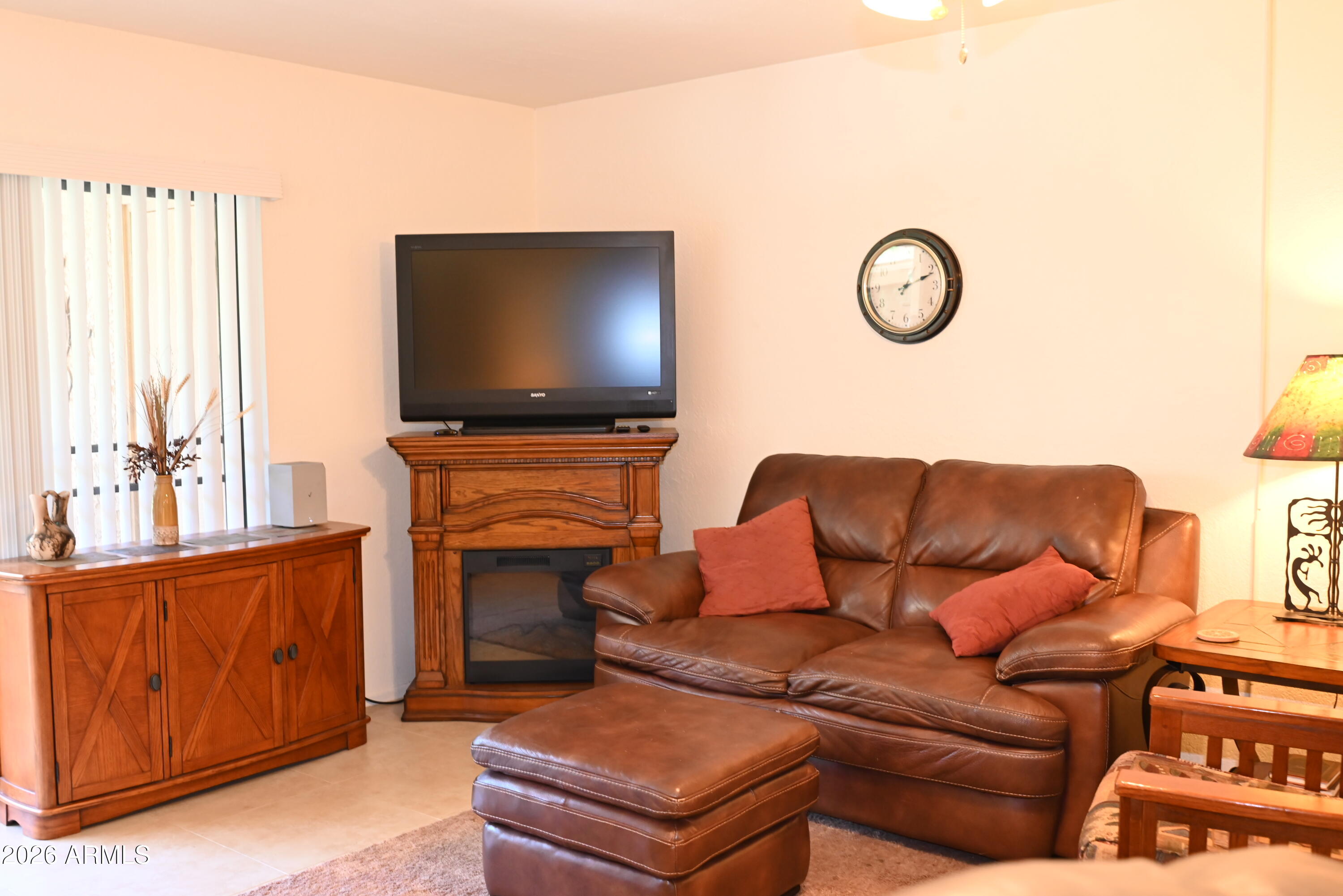 8649 E ROYAL PALM Road 125