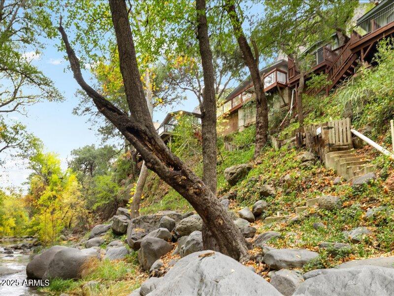 4426 N State Route 89A Highway 9