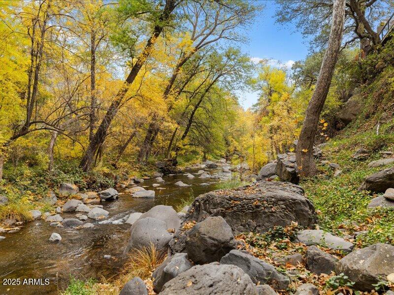 4426 N State Route 89A Highway 9