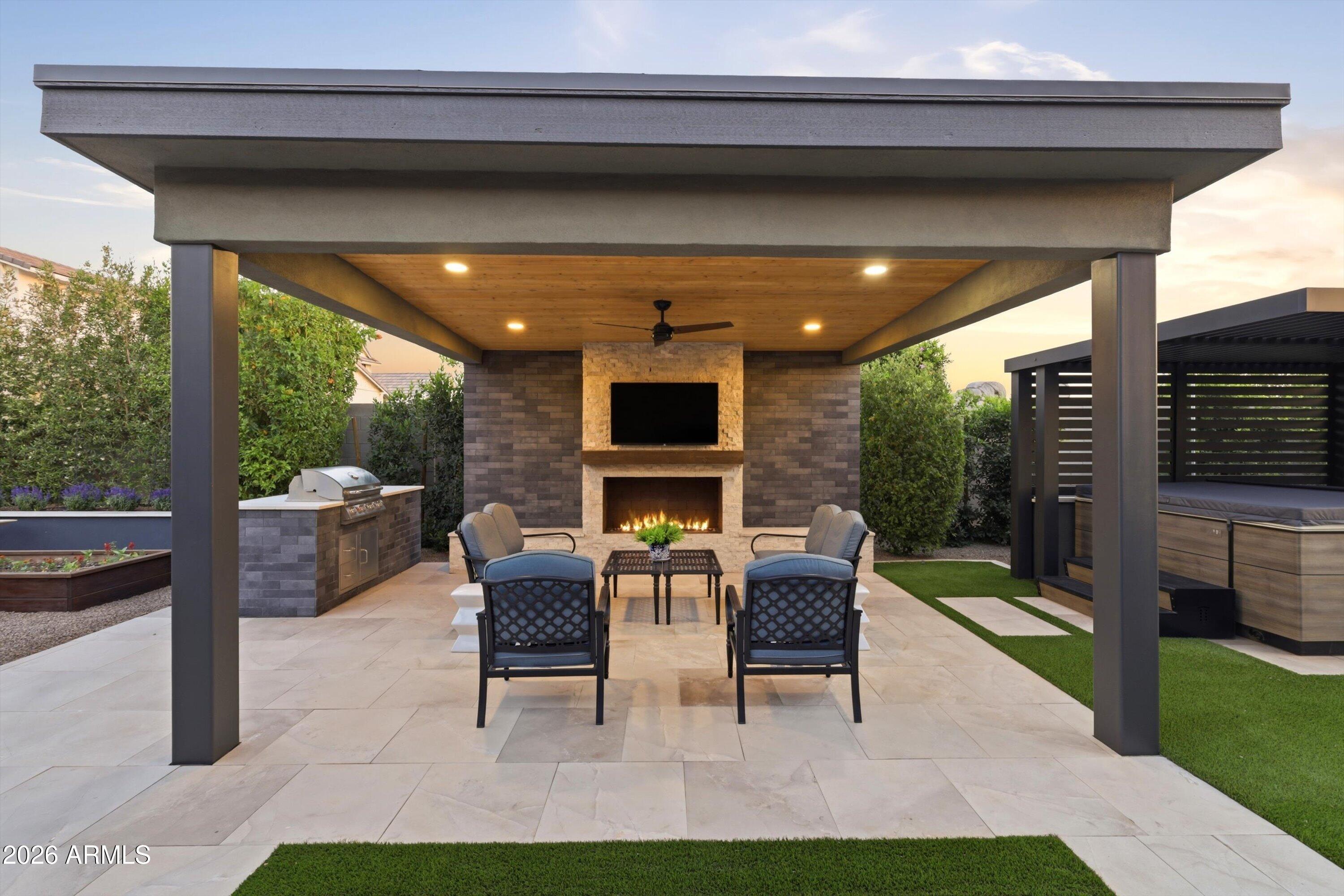 LAKEVIEW TRAILS SOUTHEAST AT MORRISON RANCH - Residential
