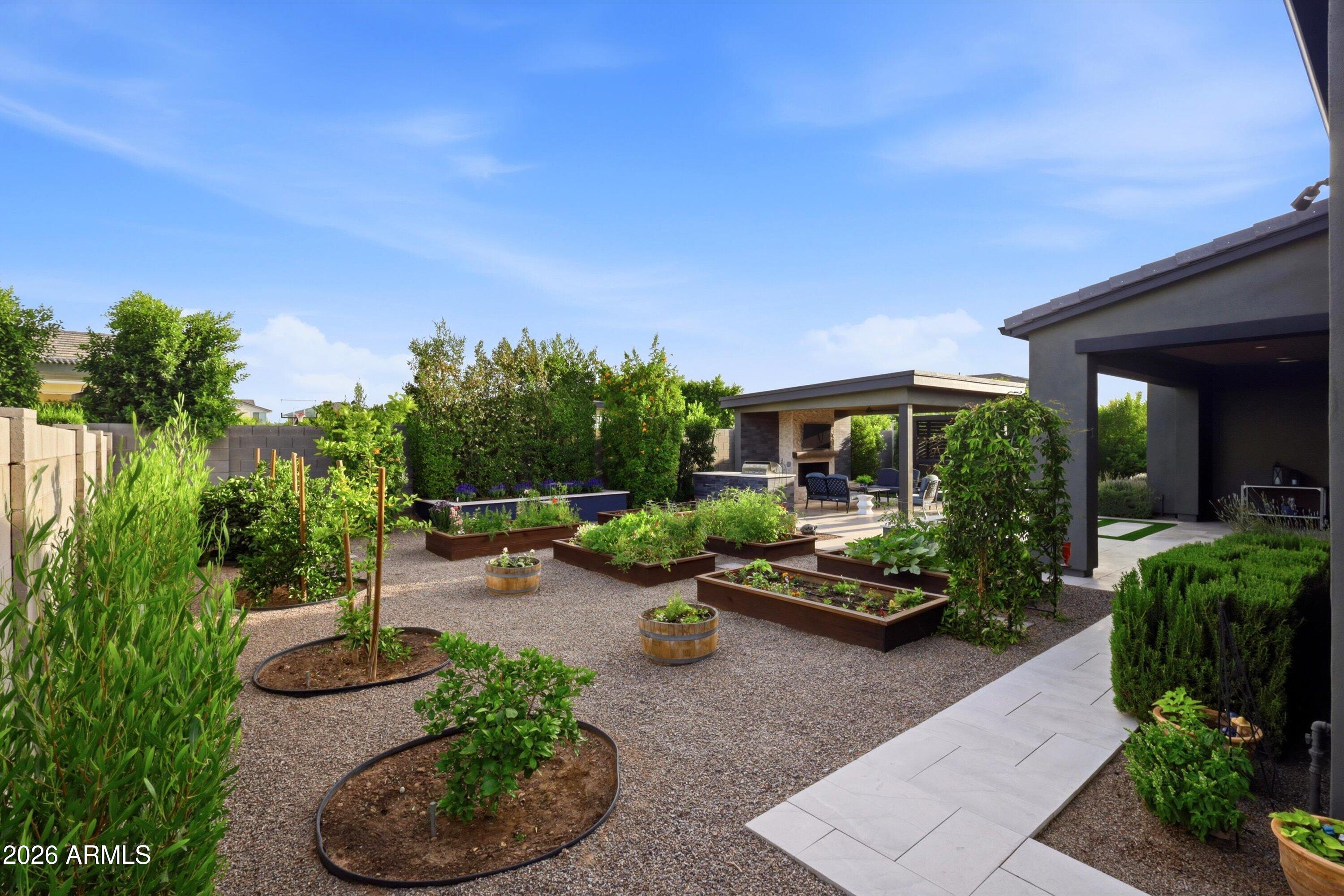 LAKEVIEW TRAILS SOUTHEAST AT MORRISON RANCH - Residential