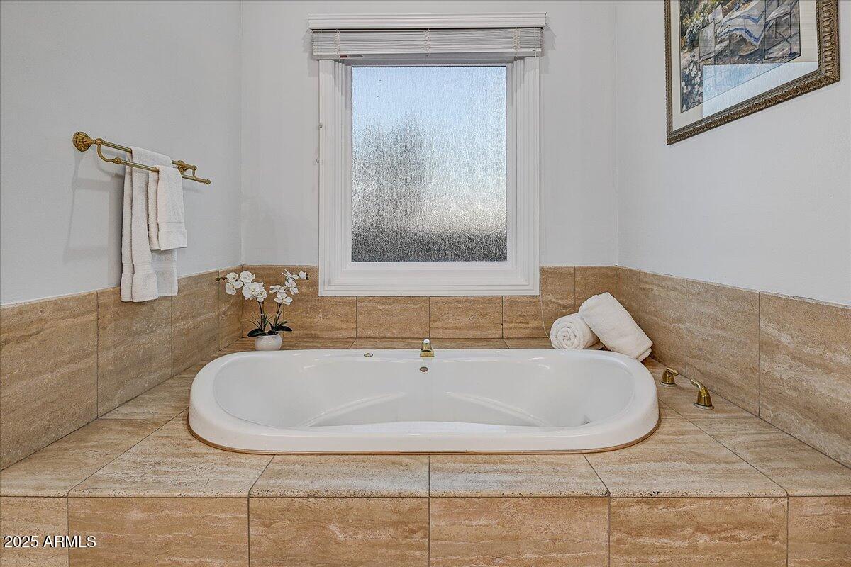 Scottsdale, Arizona 85266, United States, 5 Bedrooms Bedrooms, ,5 BathroomsBathrooms,Residential,Active,244354