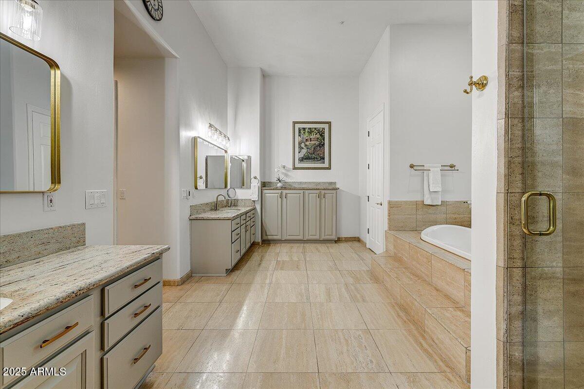 Scottsdale, Arizona 85266, United States, 5 Bedrooms Bedrooms, ,5 BathroomsBathrooms,Residential,Active,244354