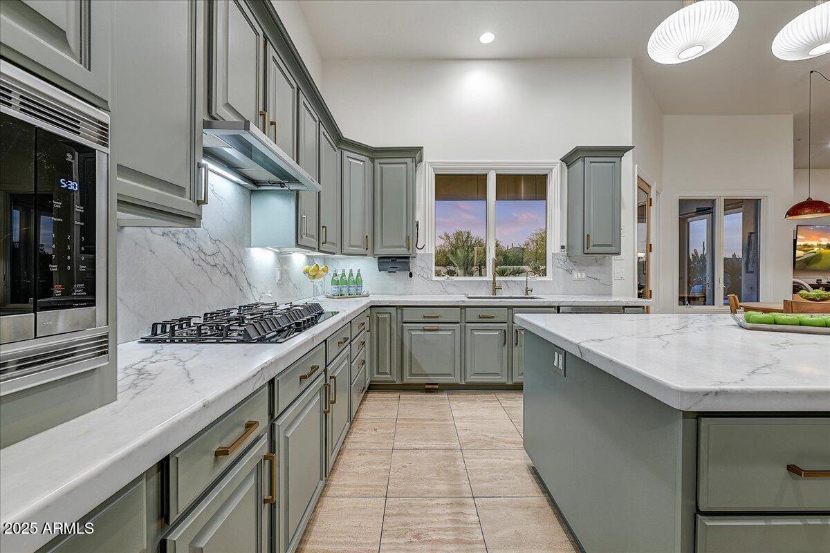 Scottsdale, Arizona 85266, United States, 5 Bedrooms Bedrooms, ,5 BathroomsBathrooms,Residential,Active,244354