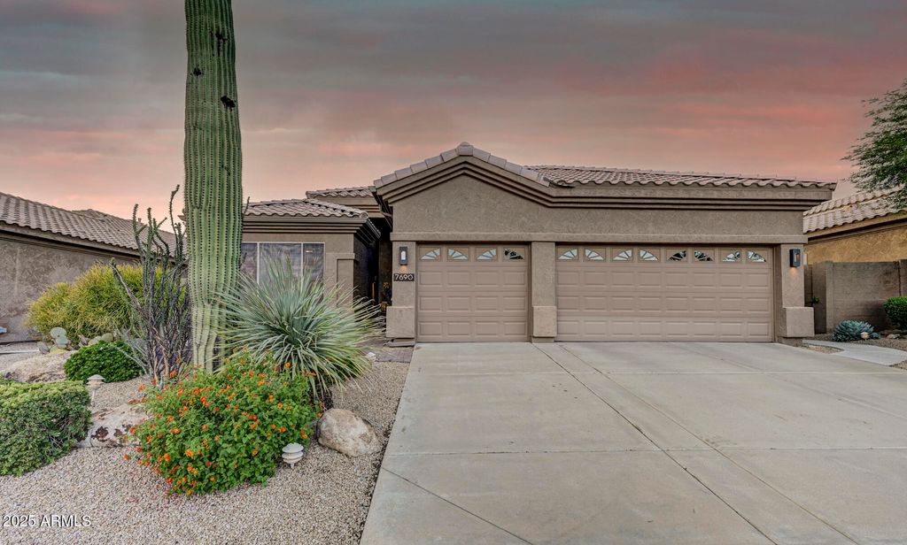 Photo of 7690 E Wingtip Way, Scottsdale, AZ 85255 (MLS # 6933918)