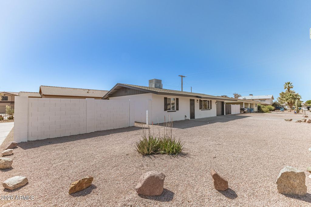 Photo of 861 W 5th Avenue, Apache Junction, AZ 85120 (MLS # 6995774)