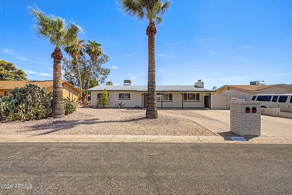 Photo of 9041 E Gary Lane, Mesa, AZ 85207 (MLS # 7088490)