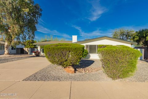2834 E SHANGRI LA Road Phoenix AZ 85028