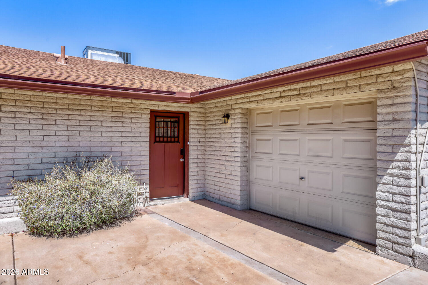 6102 N 71ST Drive