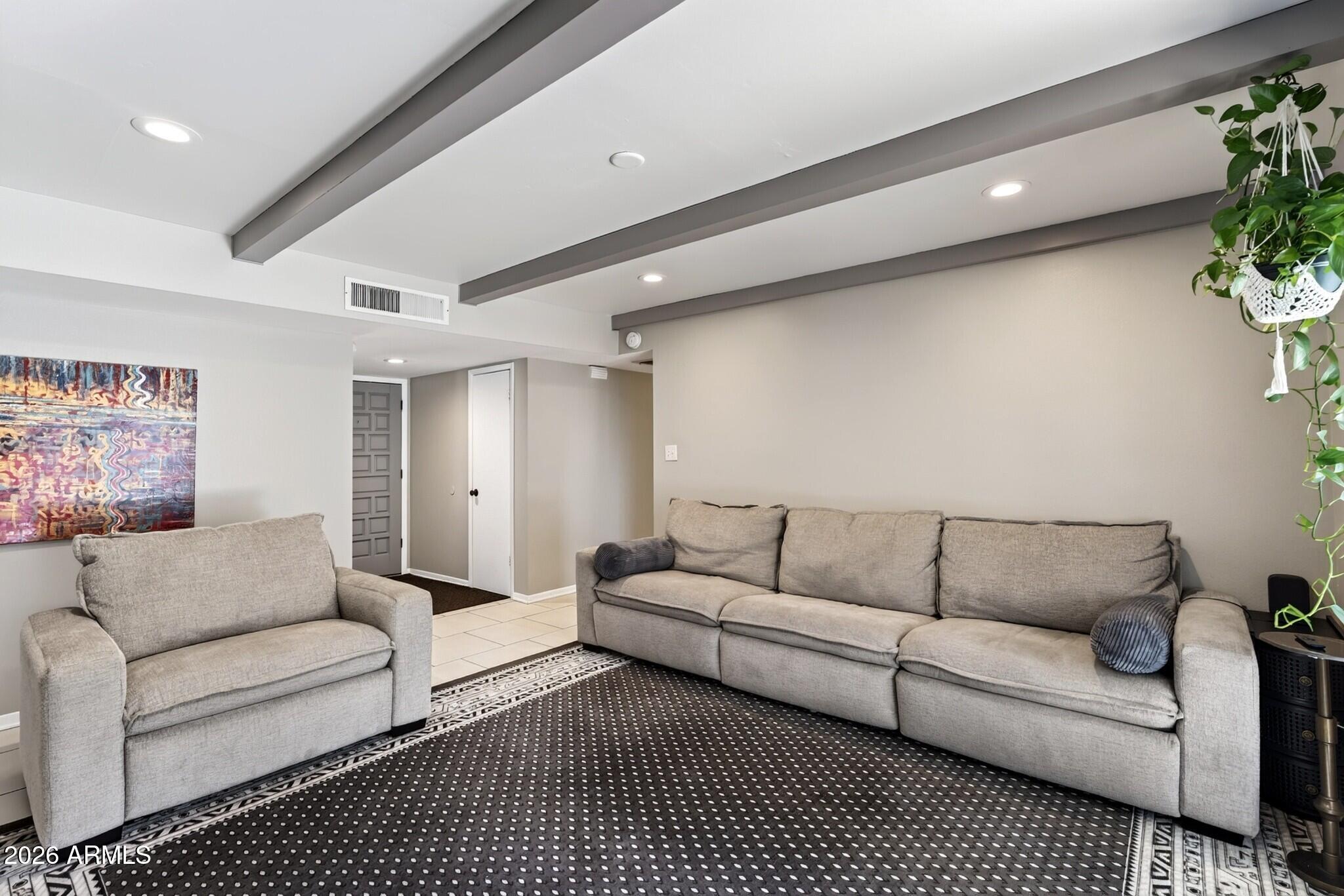 131 E RIVIERA Drive