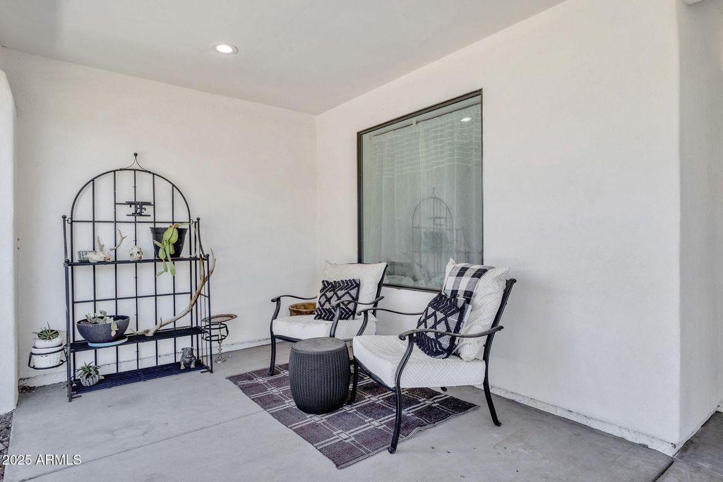 Photo of 949 E Eveningstar Lane, Tempe, AZ 85283 (MLS # 6913172)