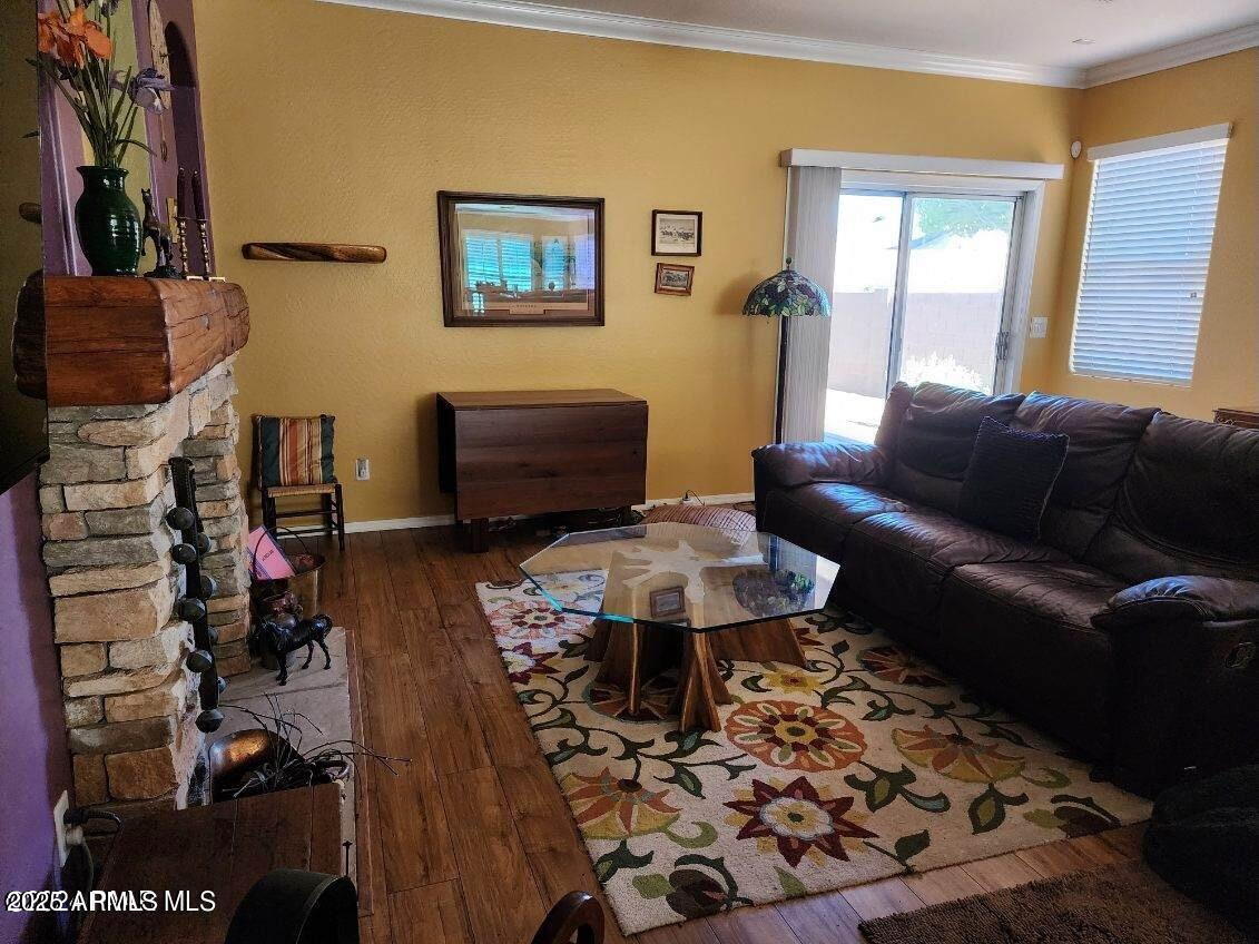 7834 N MUSIC MOUNTAIN Lane