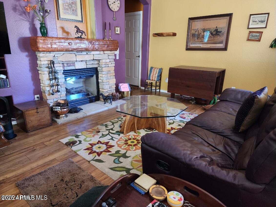 7834 N MUSIC MOUNTAIN Lane