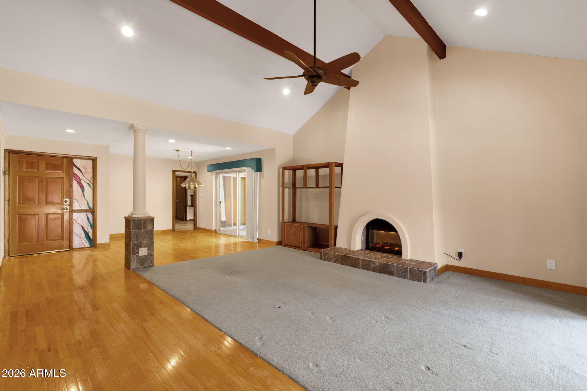 4118 E LARKSPUR Drive