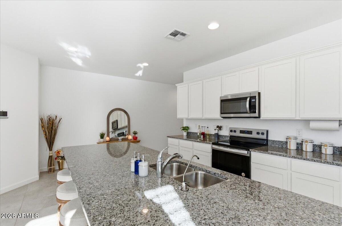 1883 W Storia Avenue