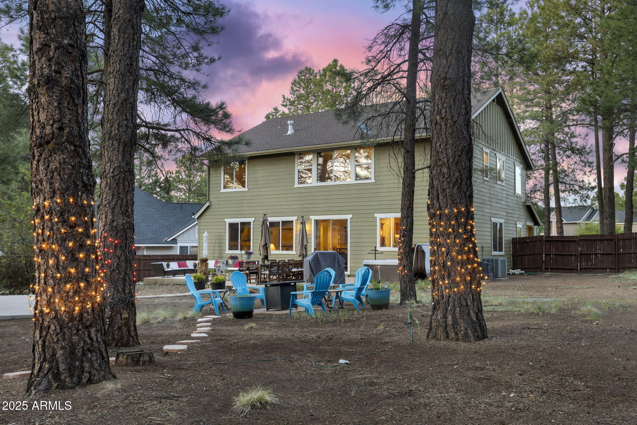 628 W CINNABAR Trail