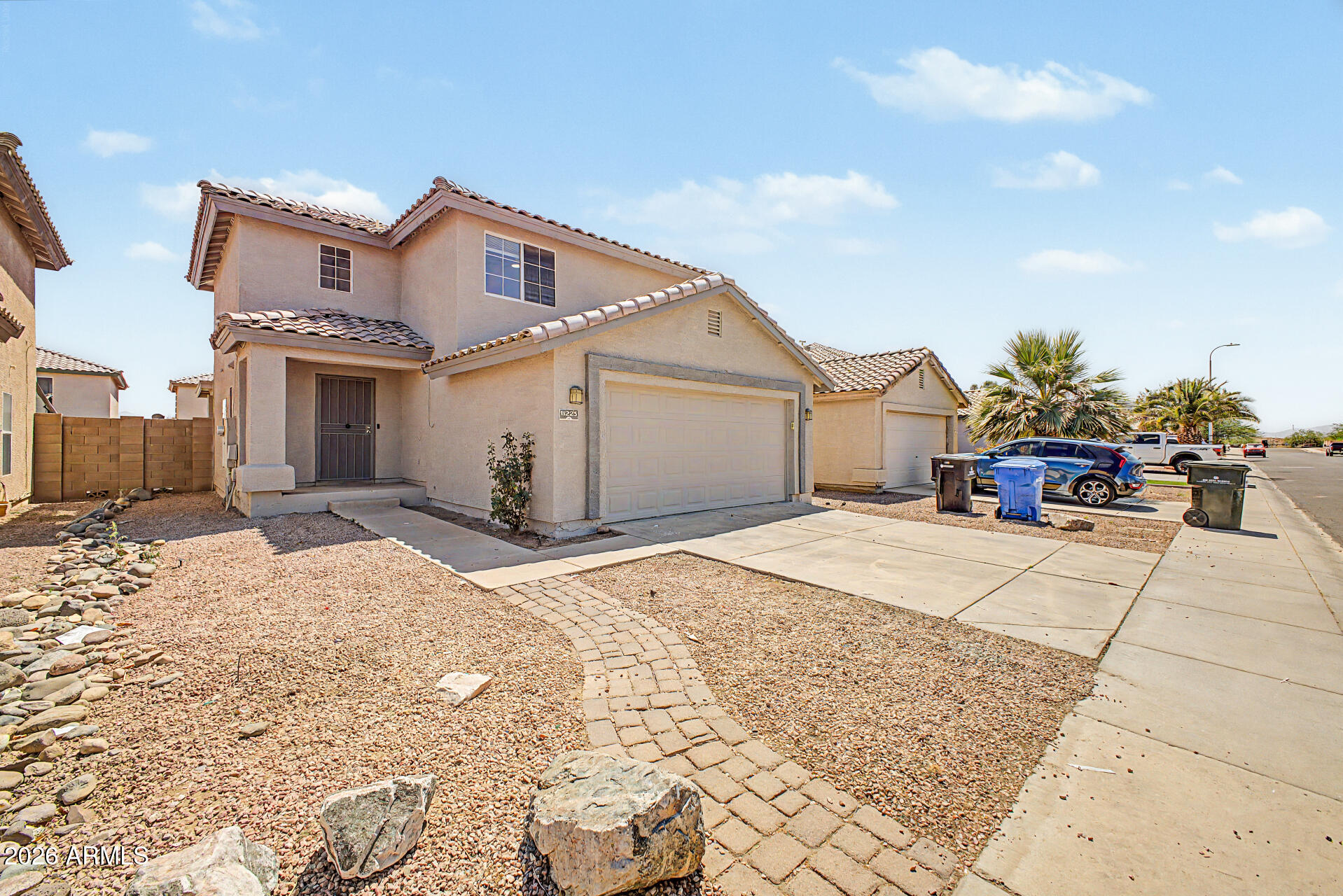 11223 W GLENROSA Avenue