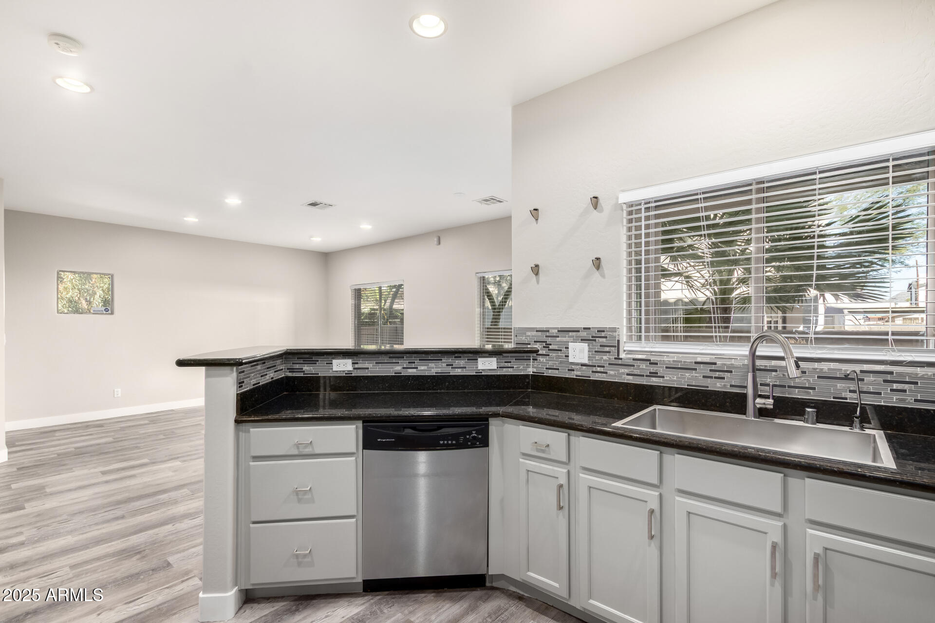 3006 N 37TH Street 8