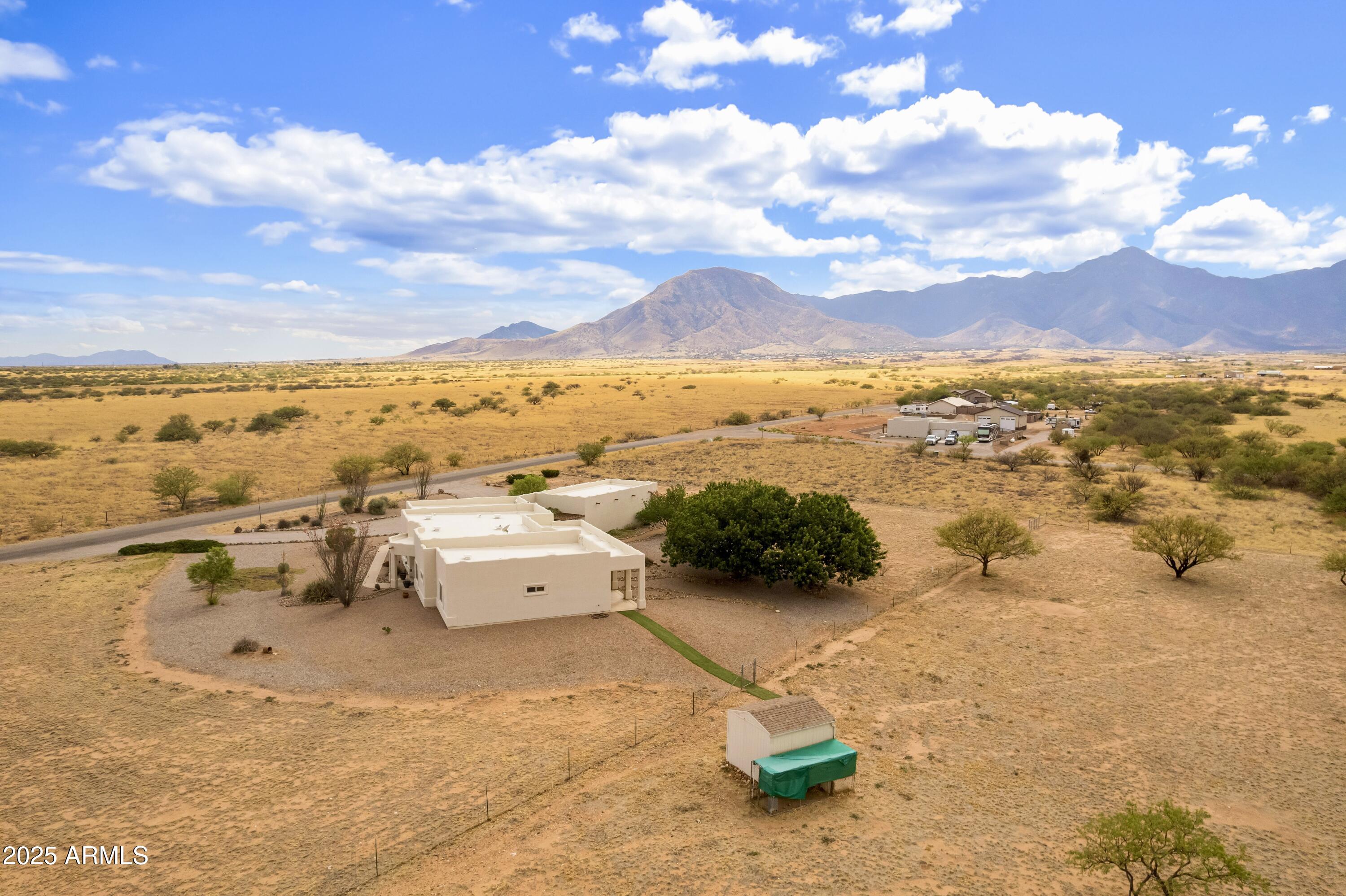 LOS RANCHOS - Residential