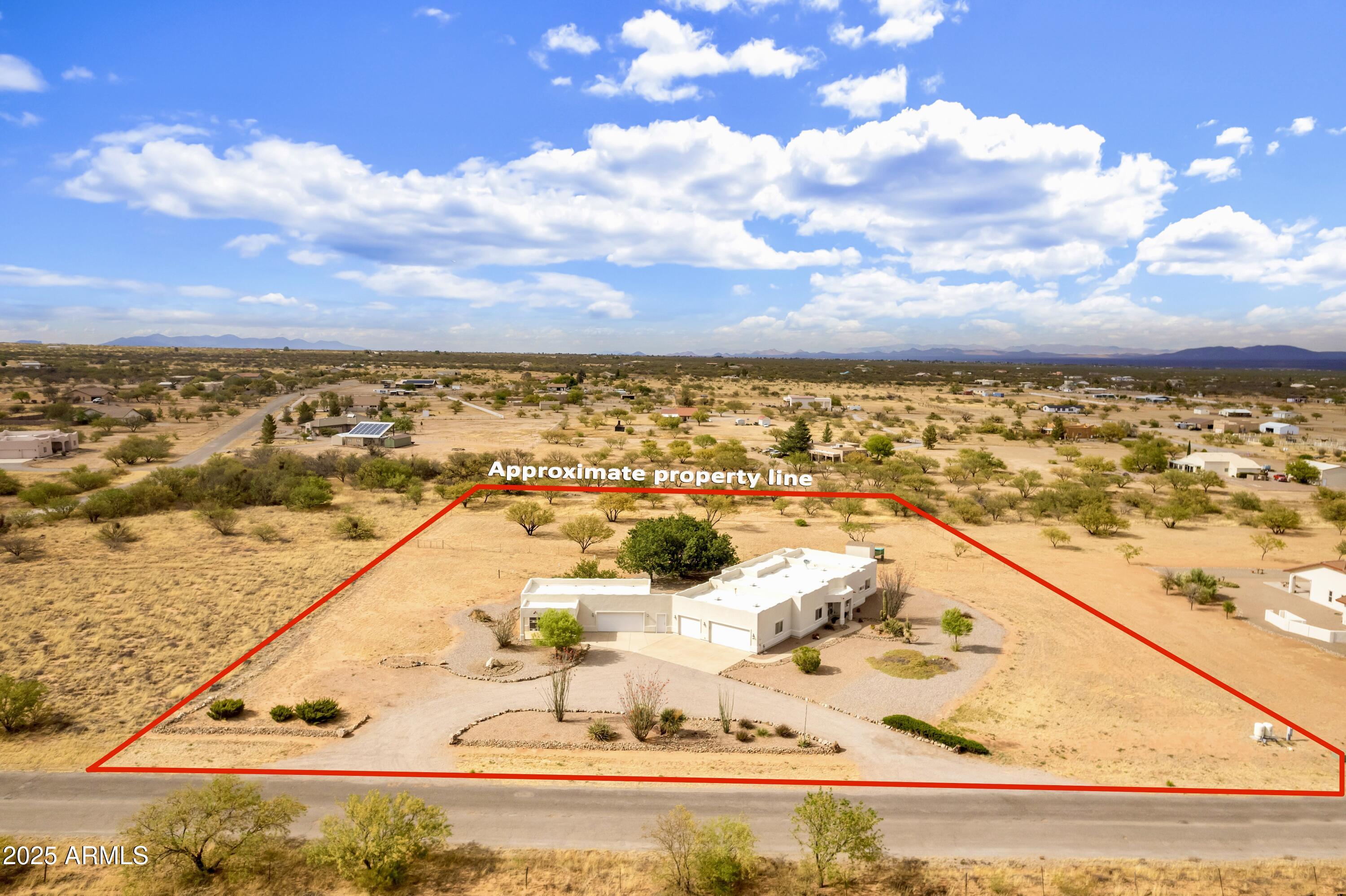 LOS RANCHOS - Residential