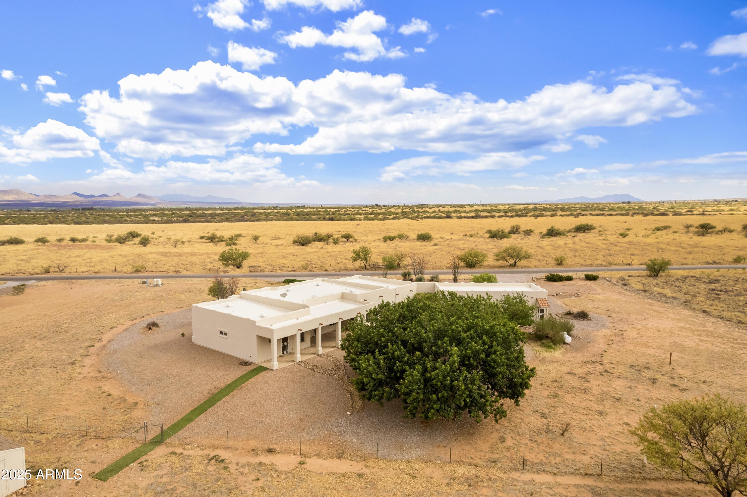 LOS RANCHOS - Residential