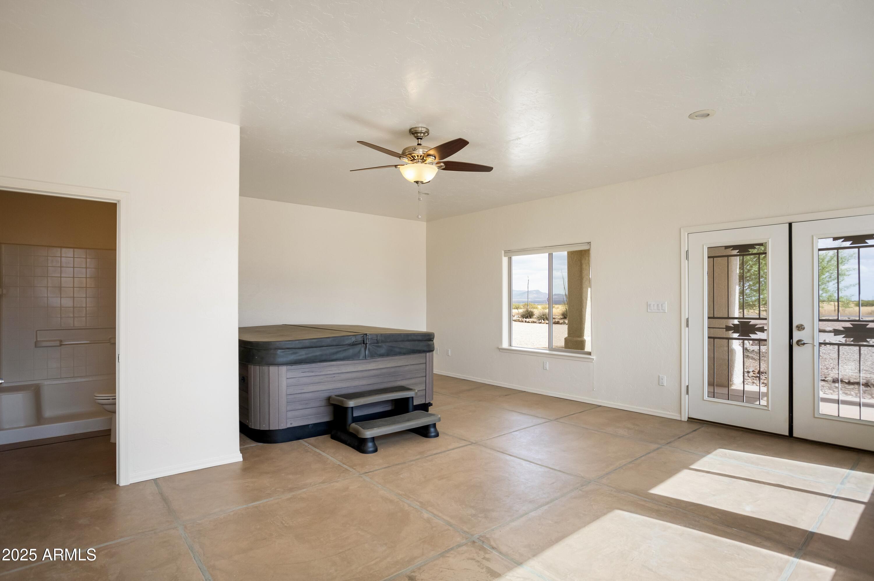 LOS RANCHOS - Residential