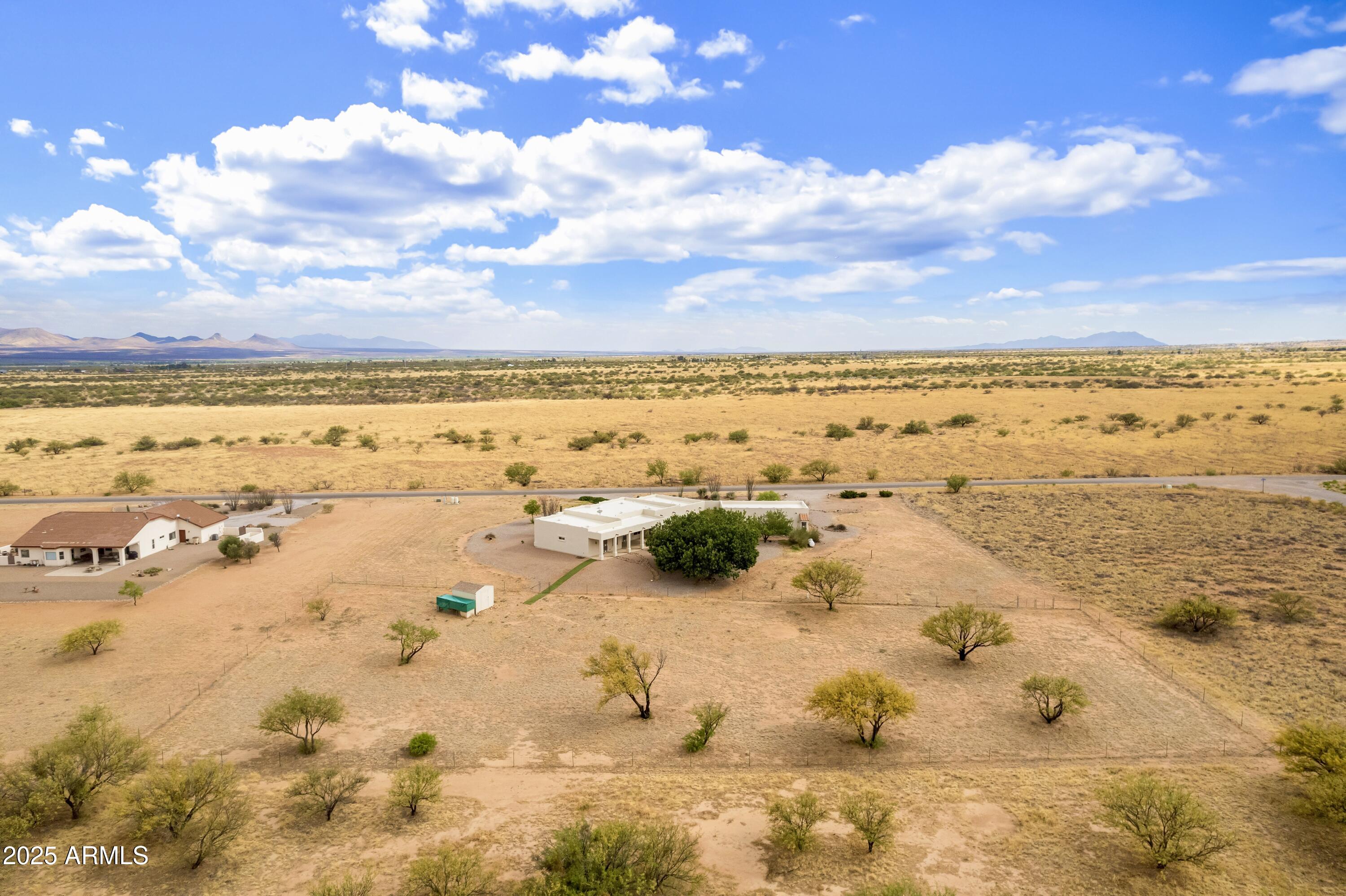 LOS RANCHOS - Residential