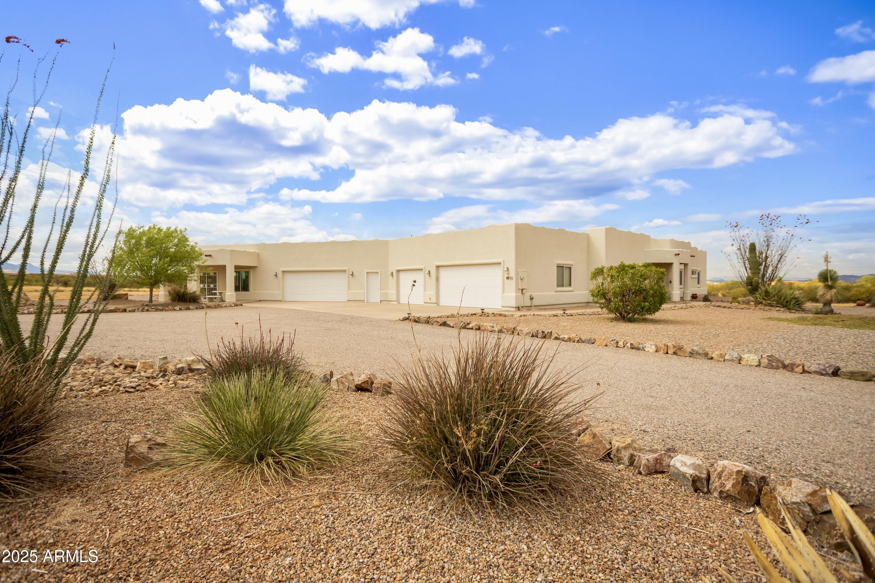 LOS RANCHOS - Residential