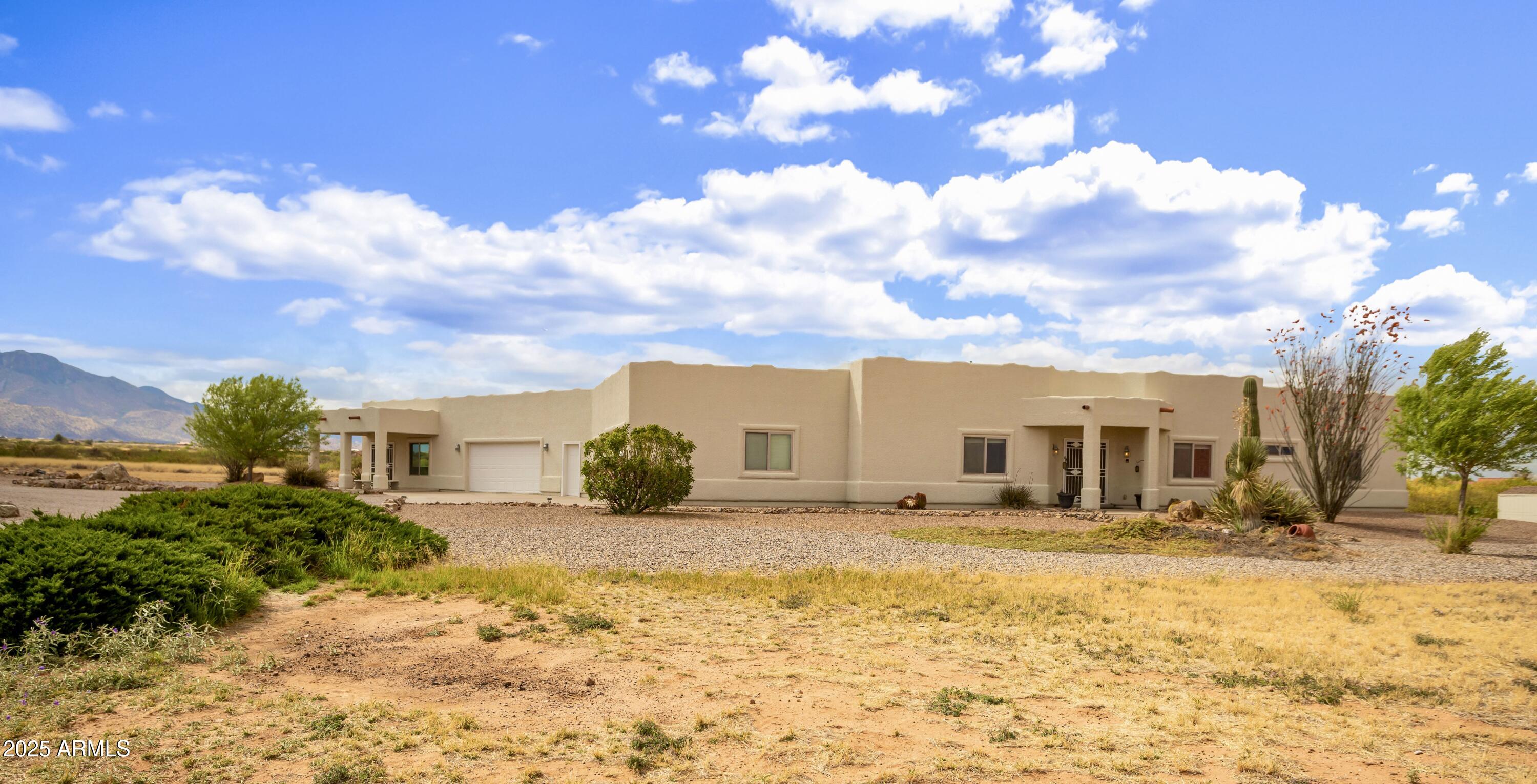 LOS RANCHOS - Residential