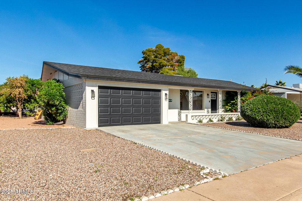 Photo of 5228 E Des Moines Street, Mesa, AZ 85205 (MLS # 6952087)