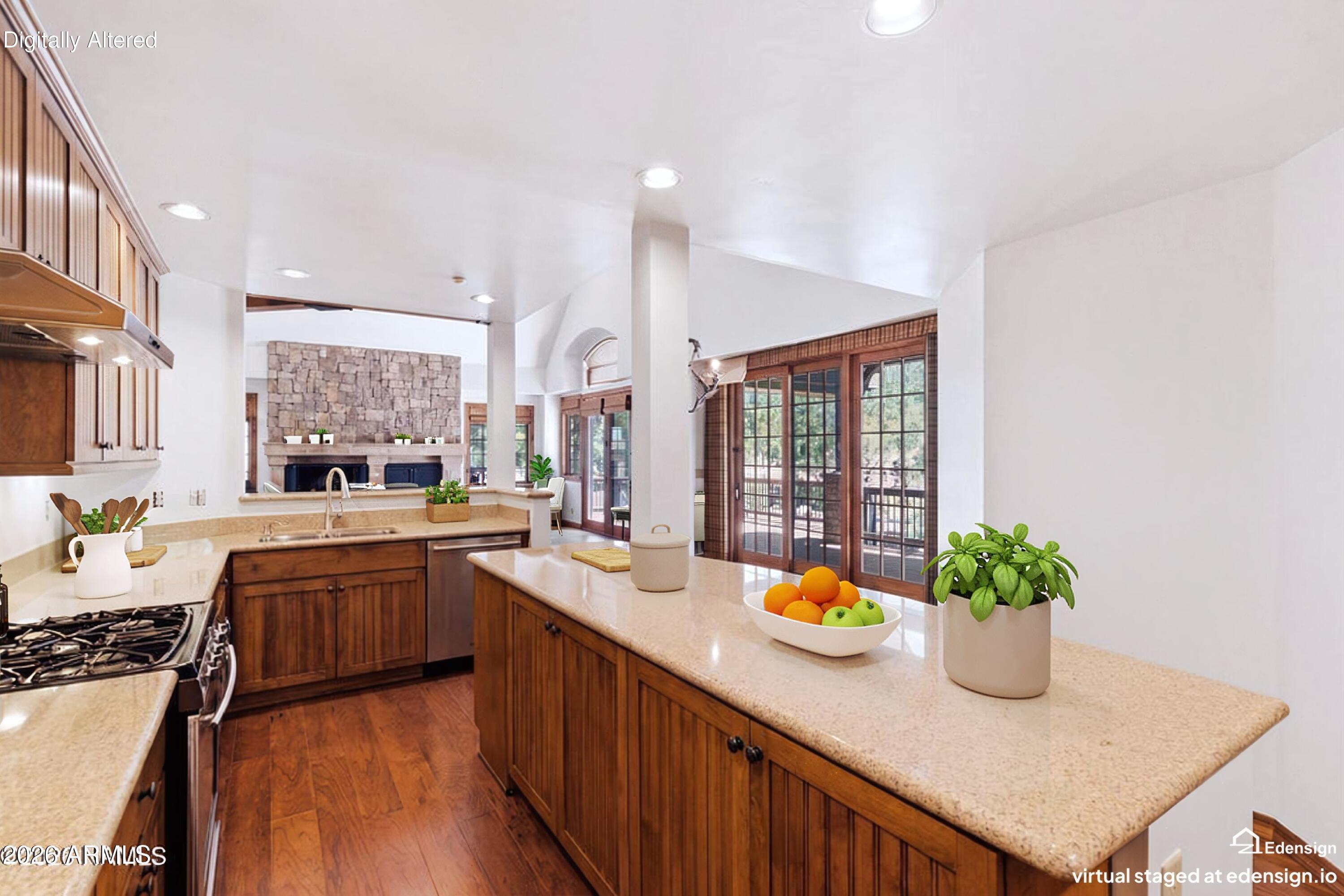 1713 E SOLITUDE Court