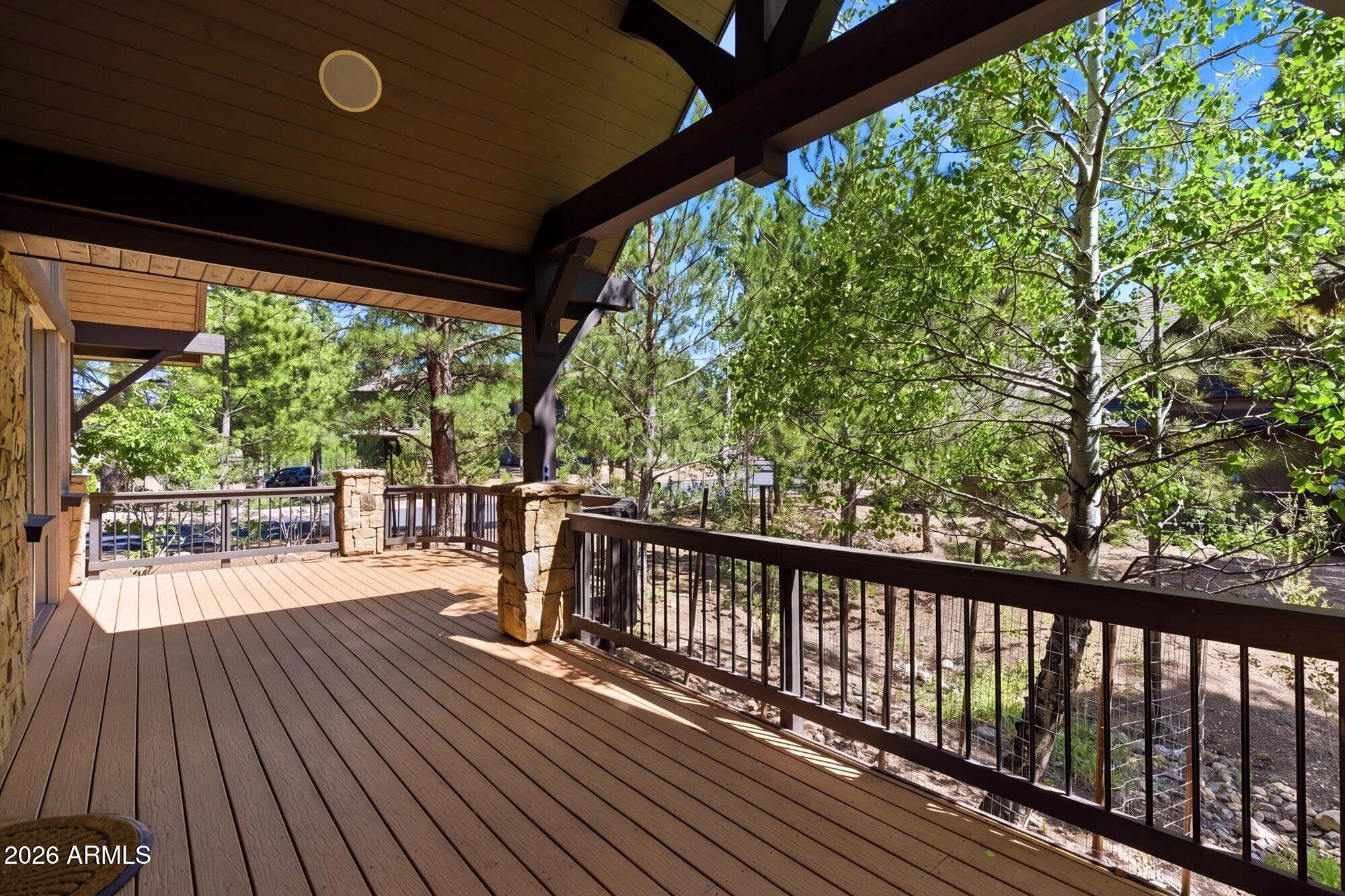 1713 E SOLITUDE Court