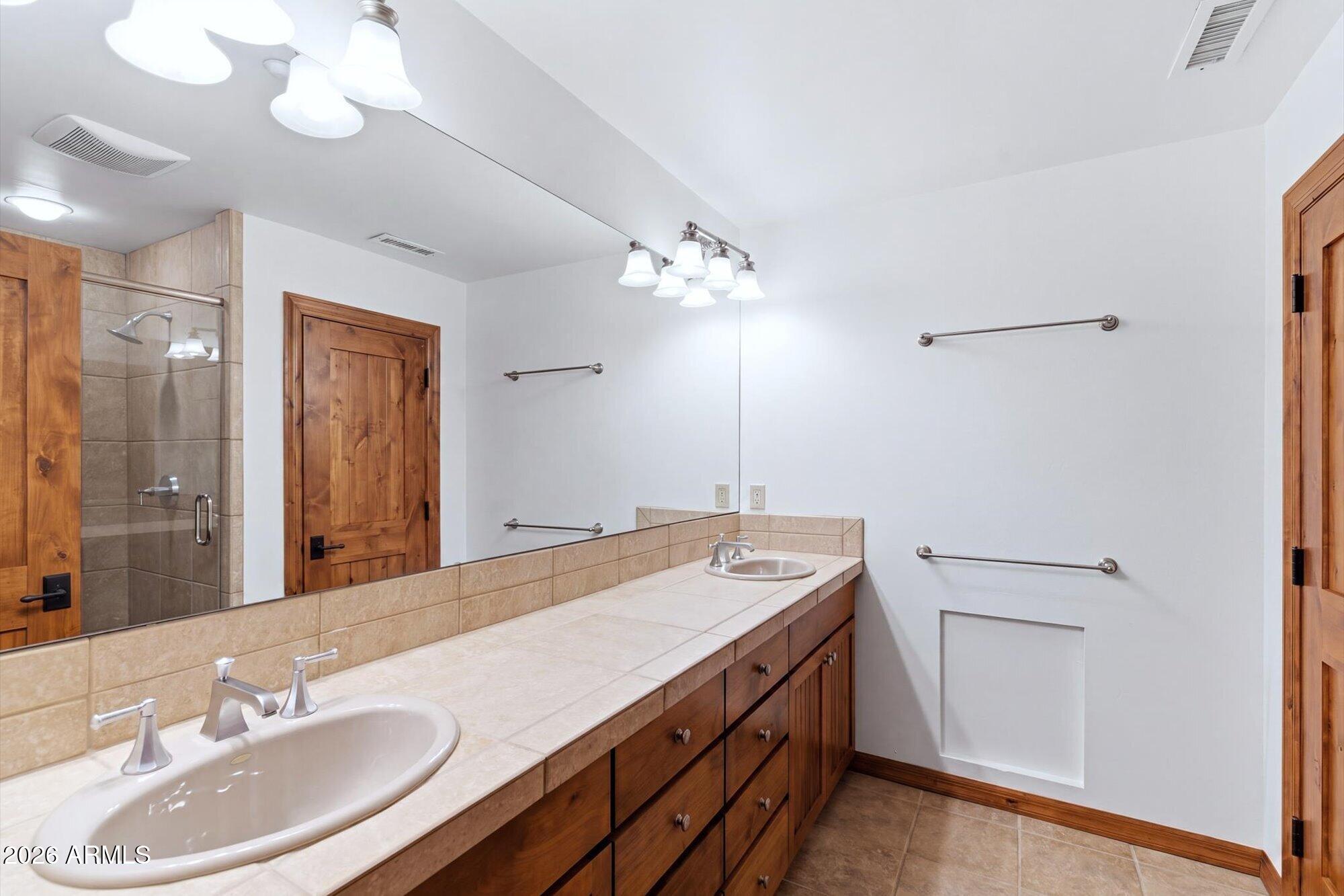 Flagstaff, Arizona, 86005, United States, 4 Bedrooms Bedrooms, ,4 BathroomsBathrooms,Residential,Active,2009377