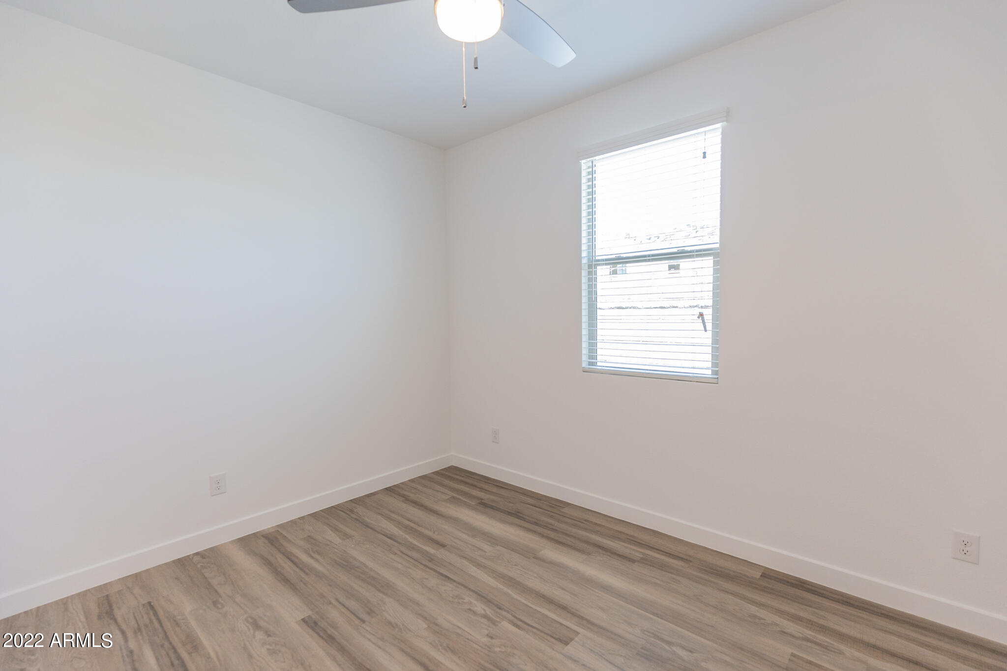 17073 W ALICE Avenue