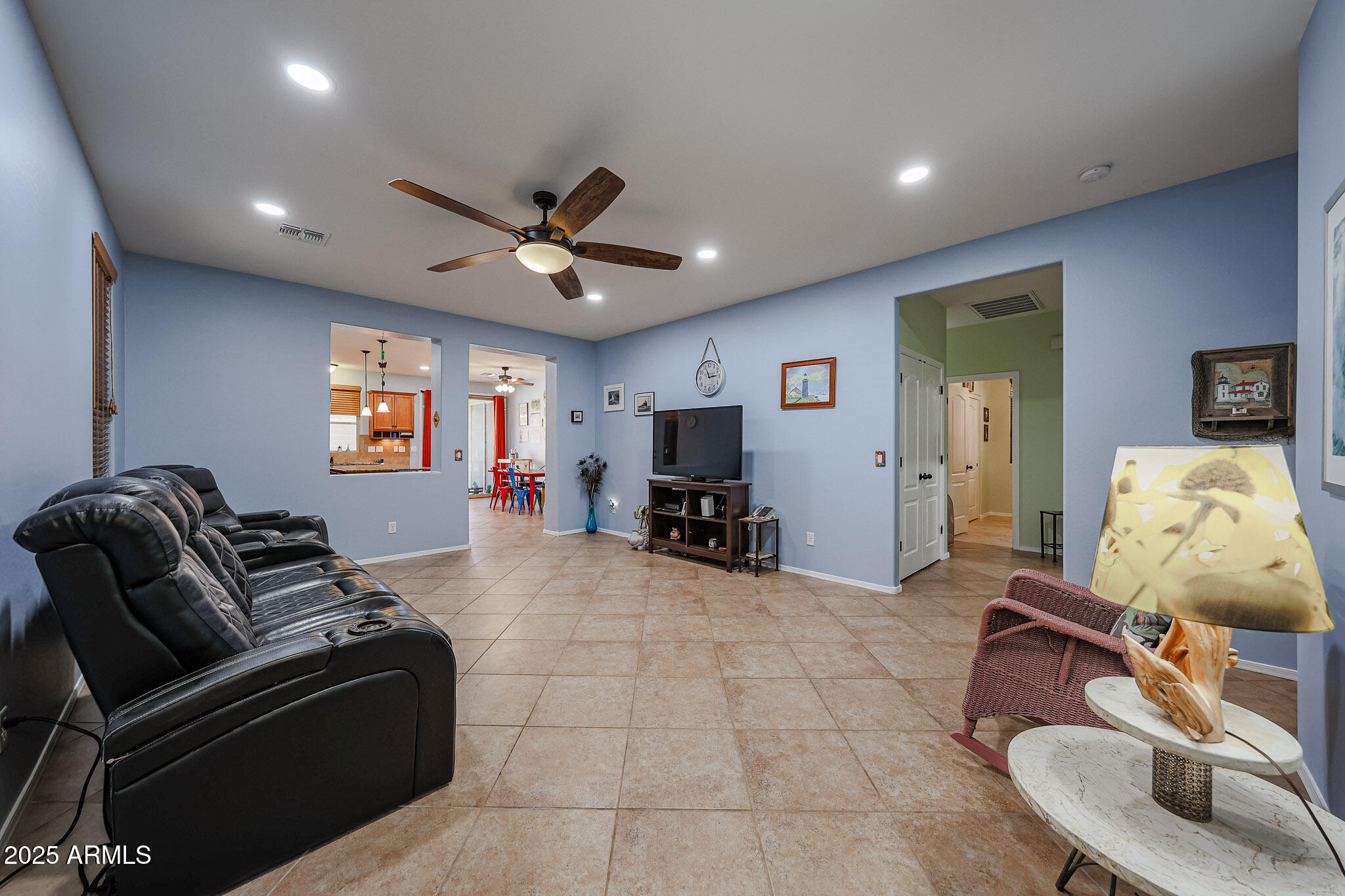7032 W ALICIA Drive