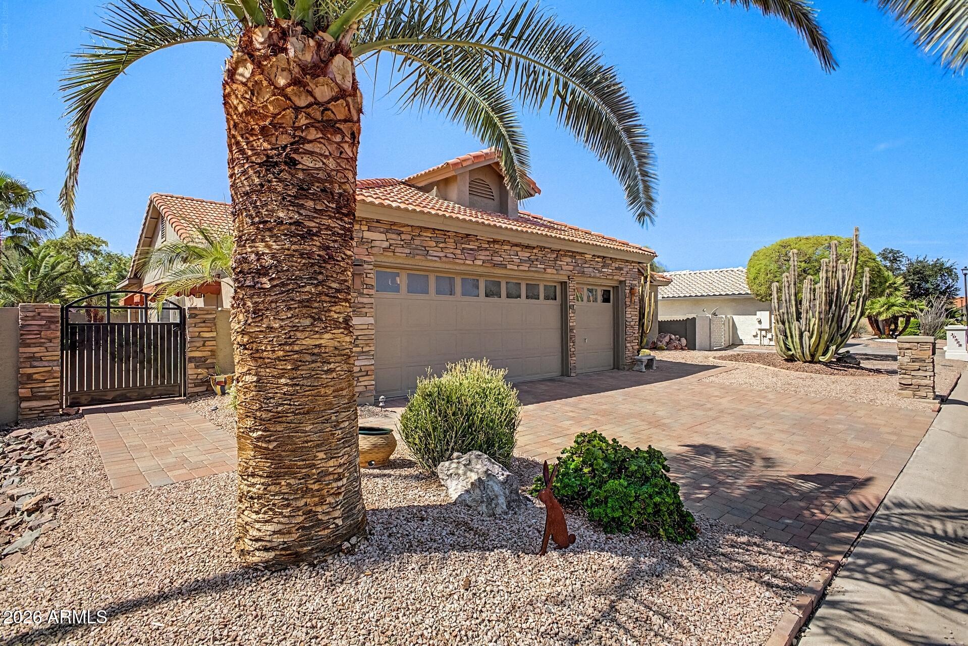 10435 E HERCULES Drive