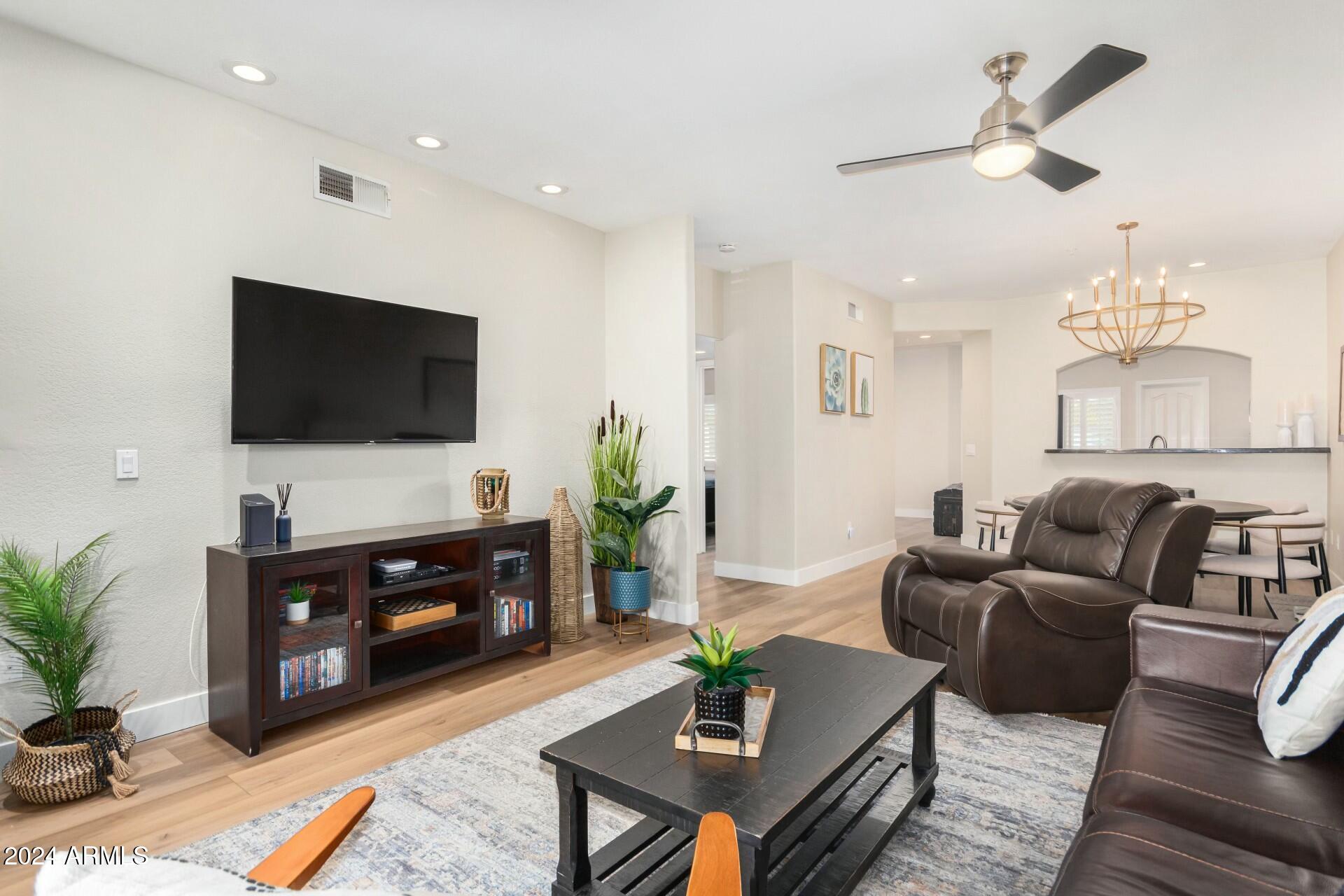 7021 E EARLL Drive 215