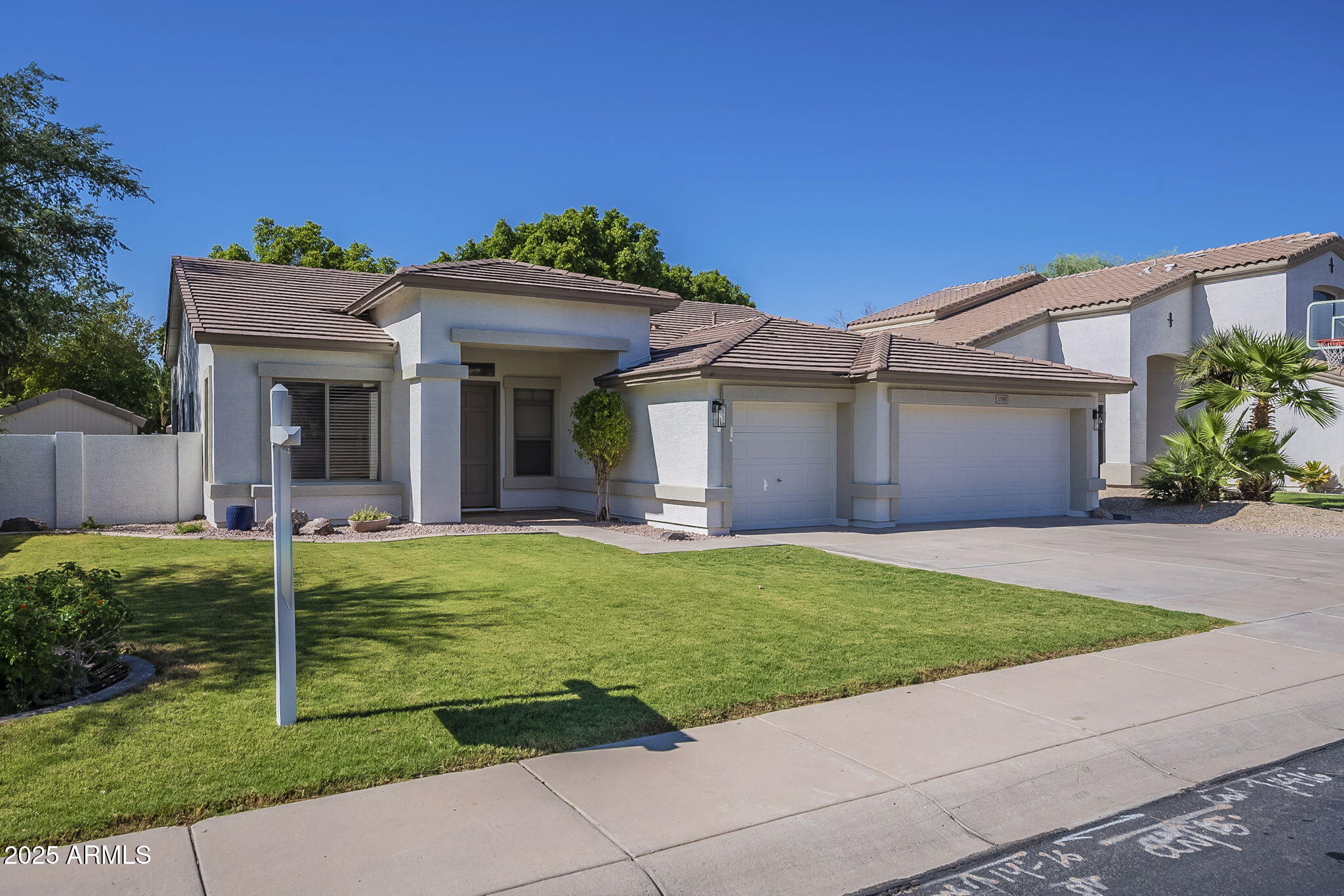 1785 E SERENO Drive