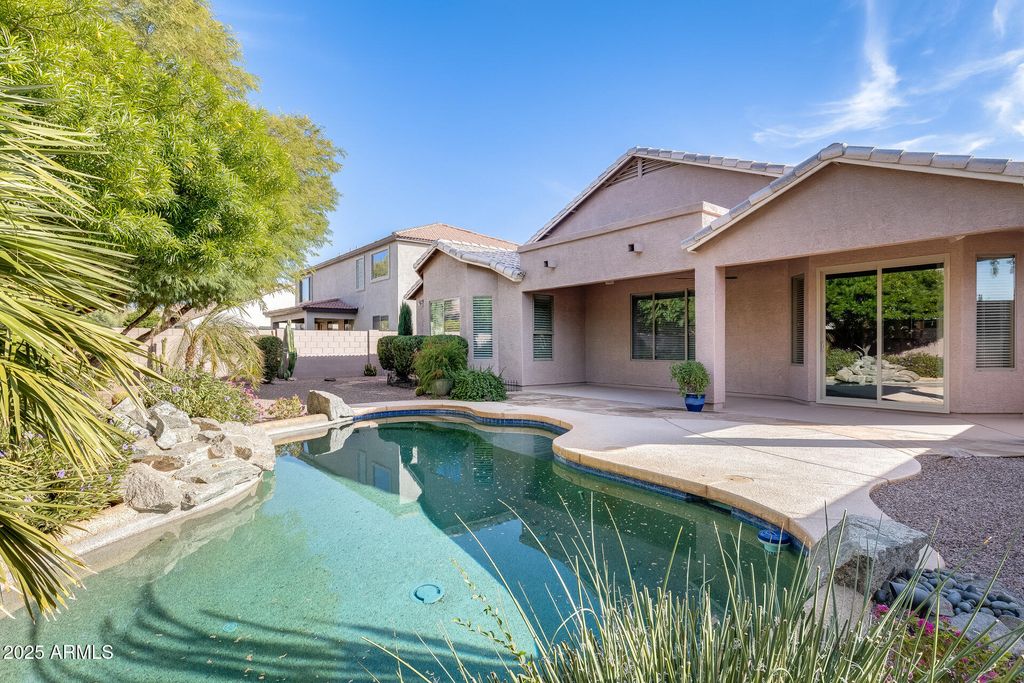 Photo of 10322 W Roanoke Avenue, Avondale, AZ 85392 (MLS # 6946690)