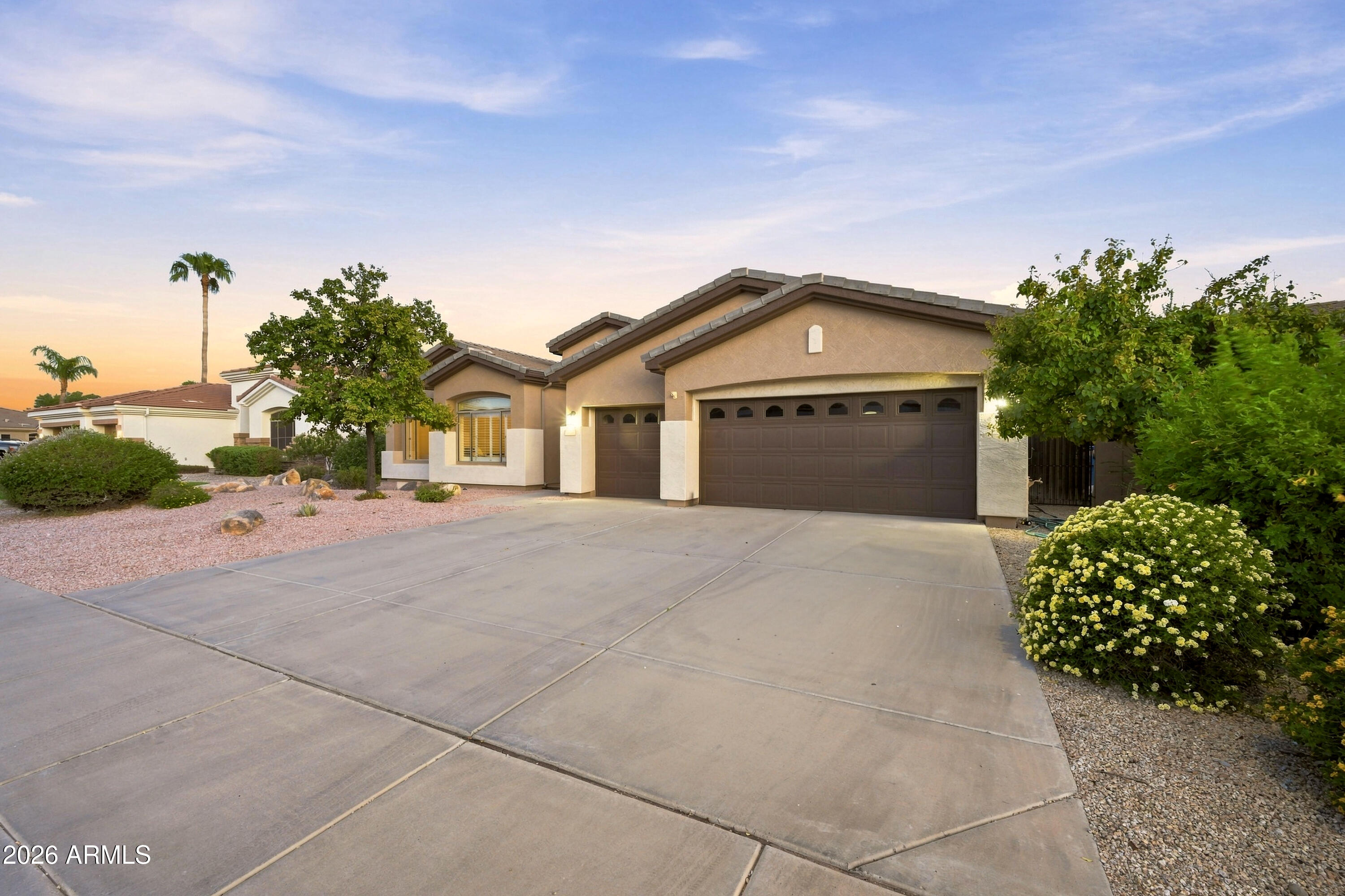481 E VERMONT Drive