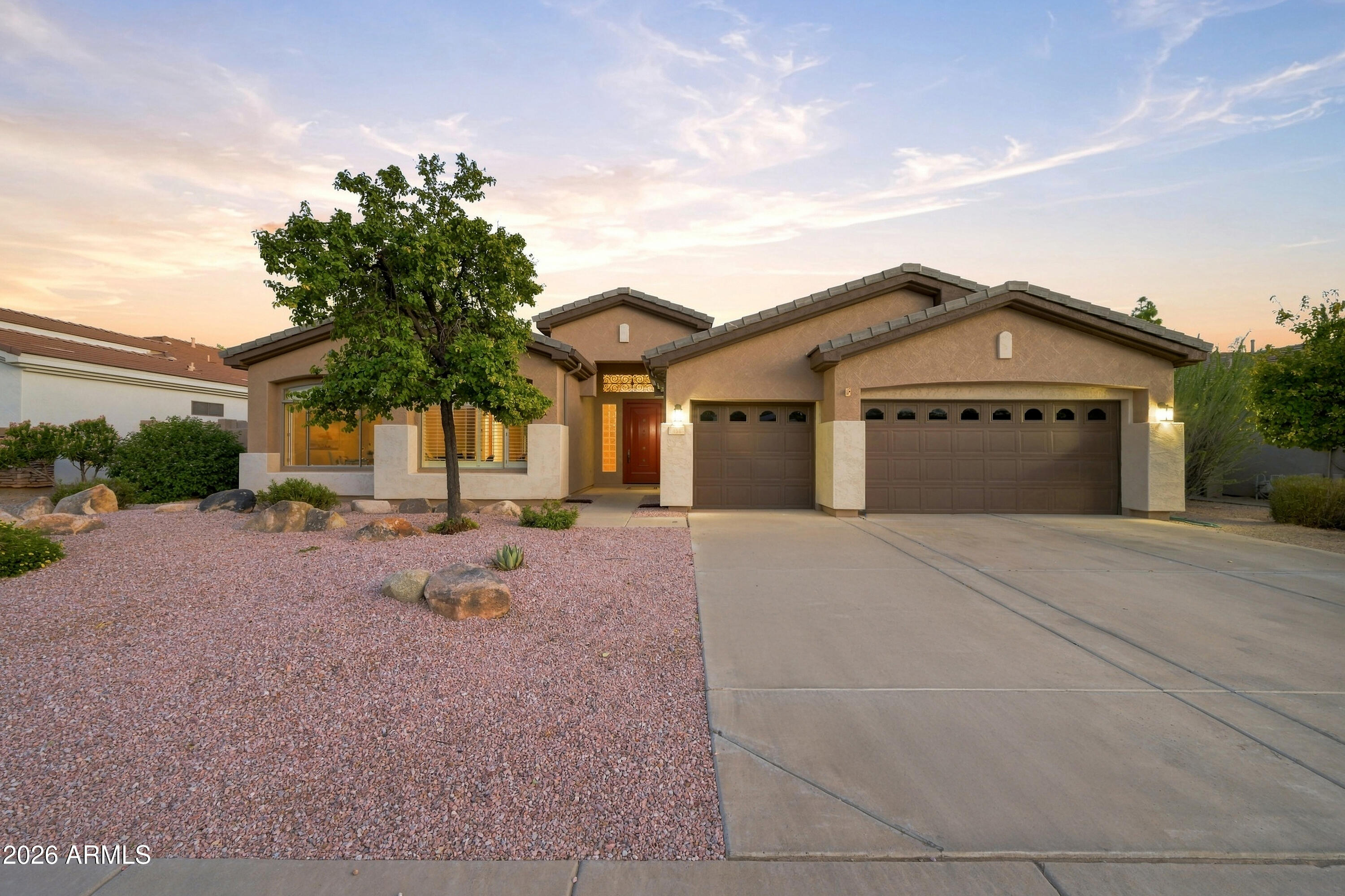 481 E VERMONT Drive