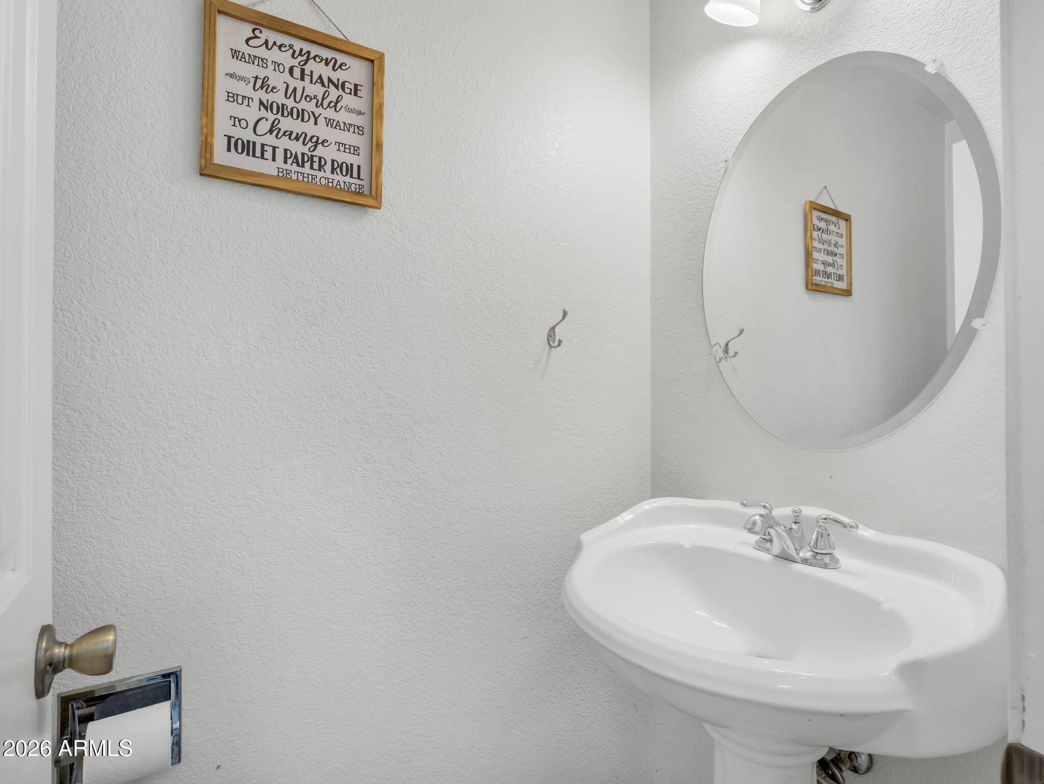 5800 N CHRISTMAS TREE Lane 102